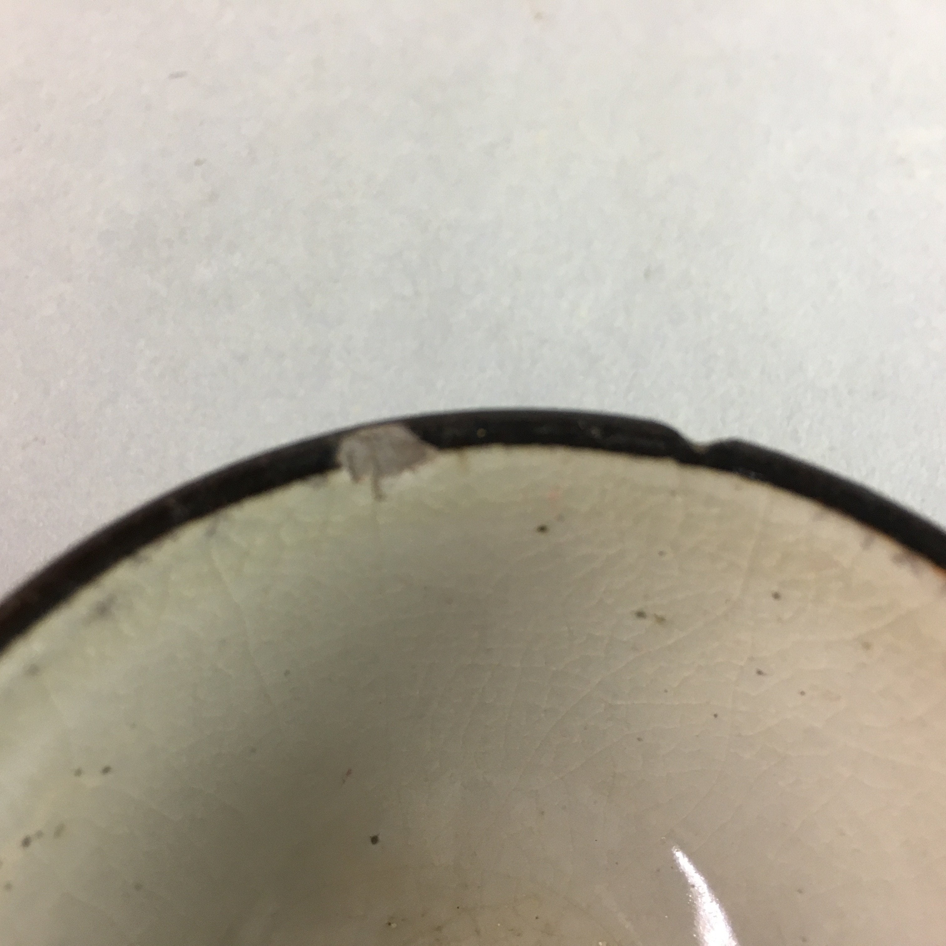 Japanese Ceramic Sake Cup Guinomi Sakazuki Vtg Pottery Gray Rough Crackle GU737