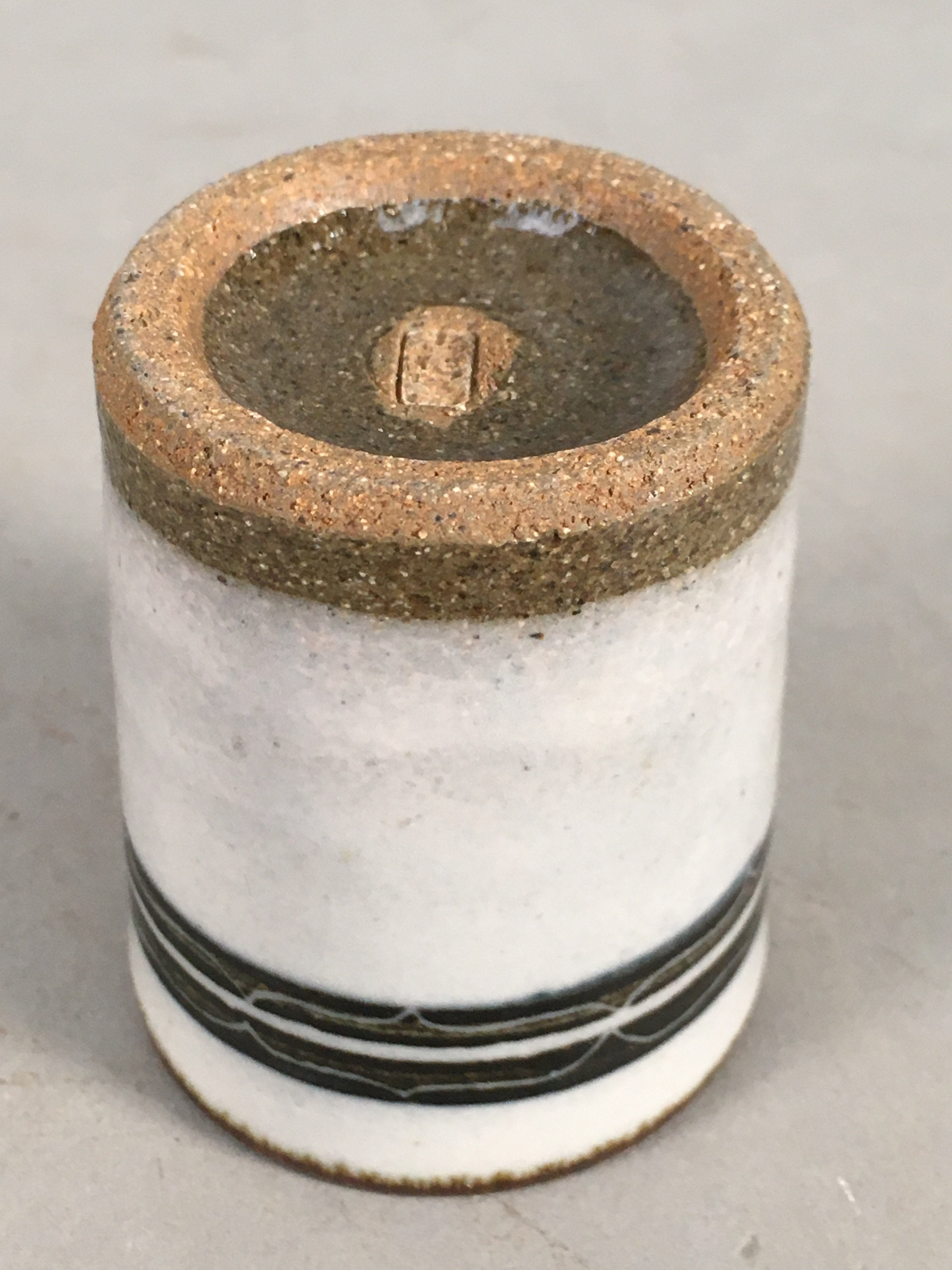 Japanese Ceramic Sake Cup Guinomi Sakazuki Vtg Pottery White Rough GU814