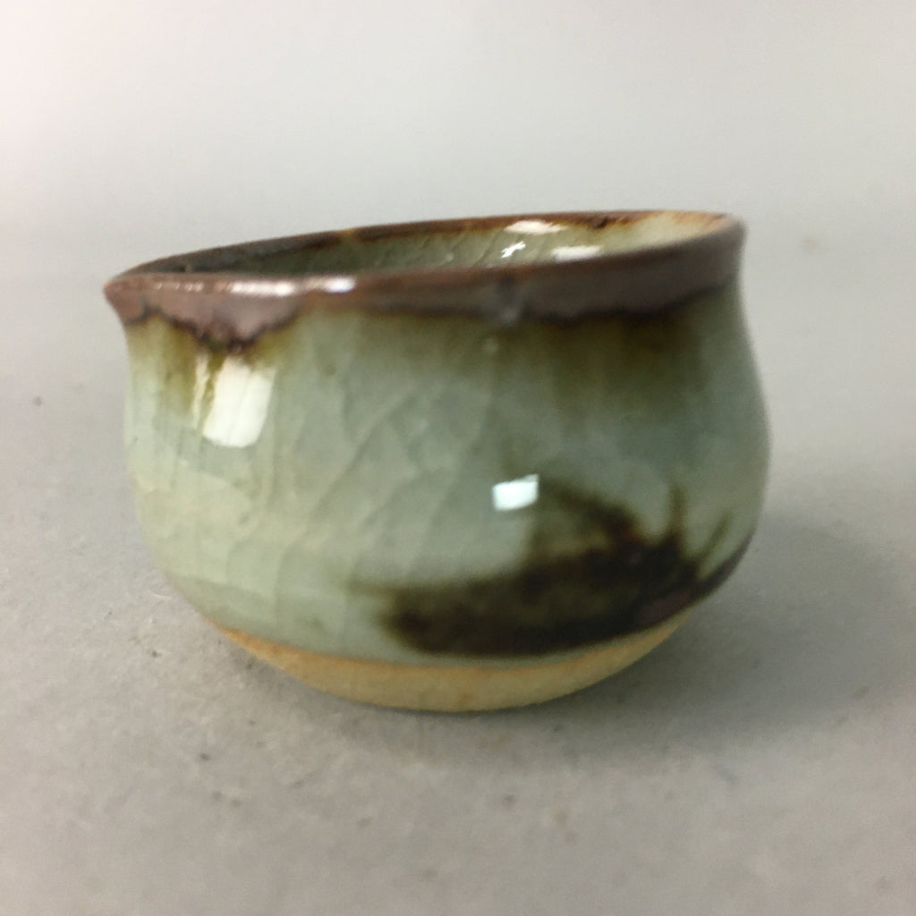 Japanese Ceramic Sake Cup Lipped Guinomi Sakazuki Vtg Pottery Gray GU717