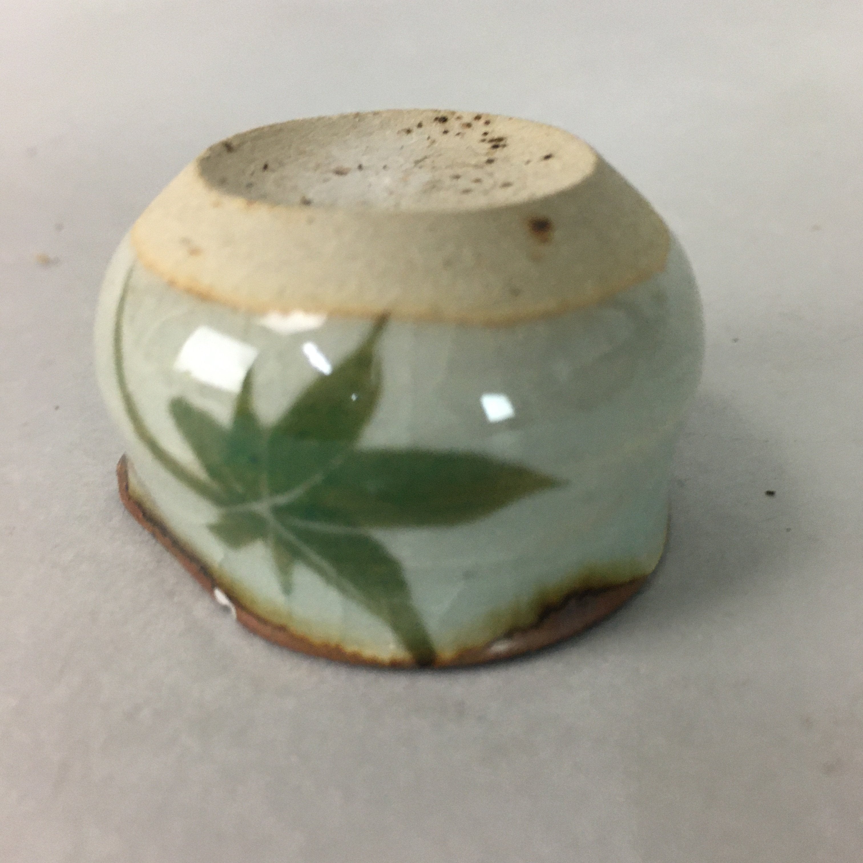 Japanese Ceramic Sake Cup Lipped Guinomi Sakazuki Vtg Pottery Gray GU718