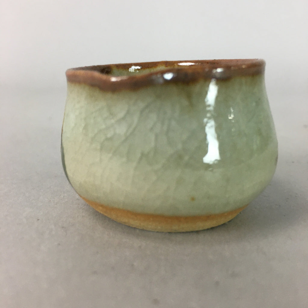 Japanese Ceramic Sake Cup Lipped Guinomi Sakazuki Vtg Pottery Gray GU727