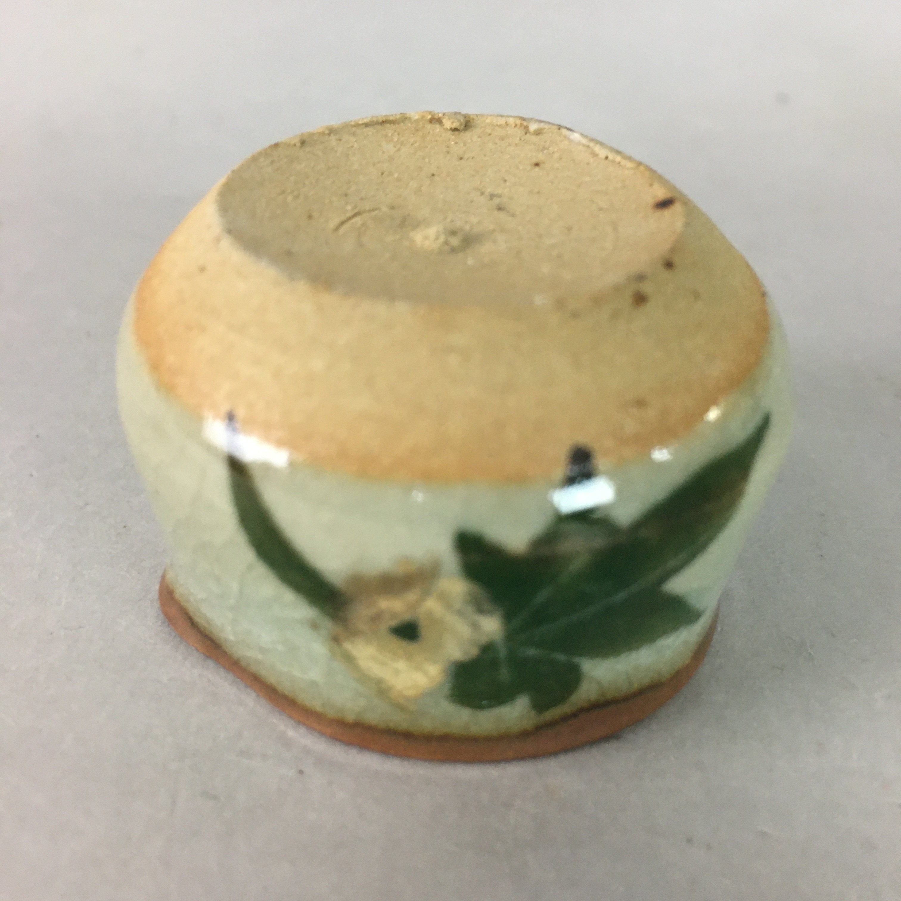 Japanese Ceramic Sake Cup Lipped Guinomi Sakazuki Vtg Pottery Gray GU727