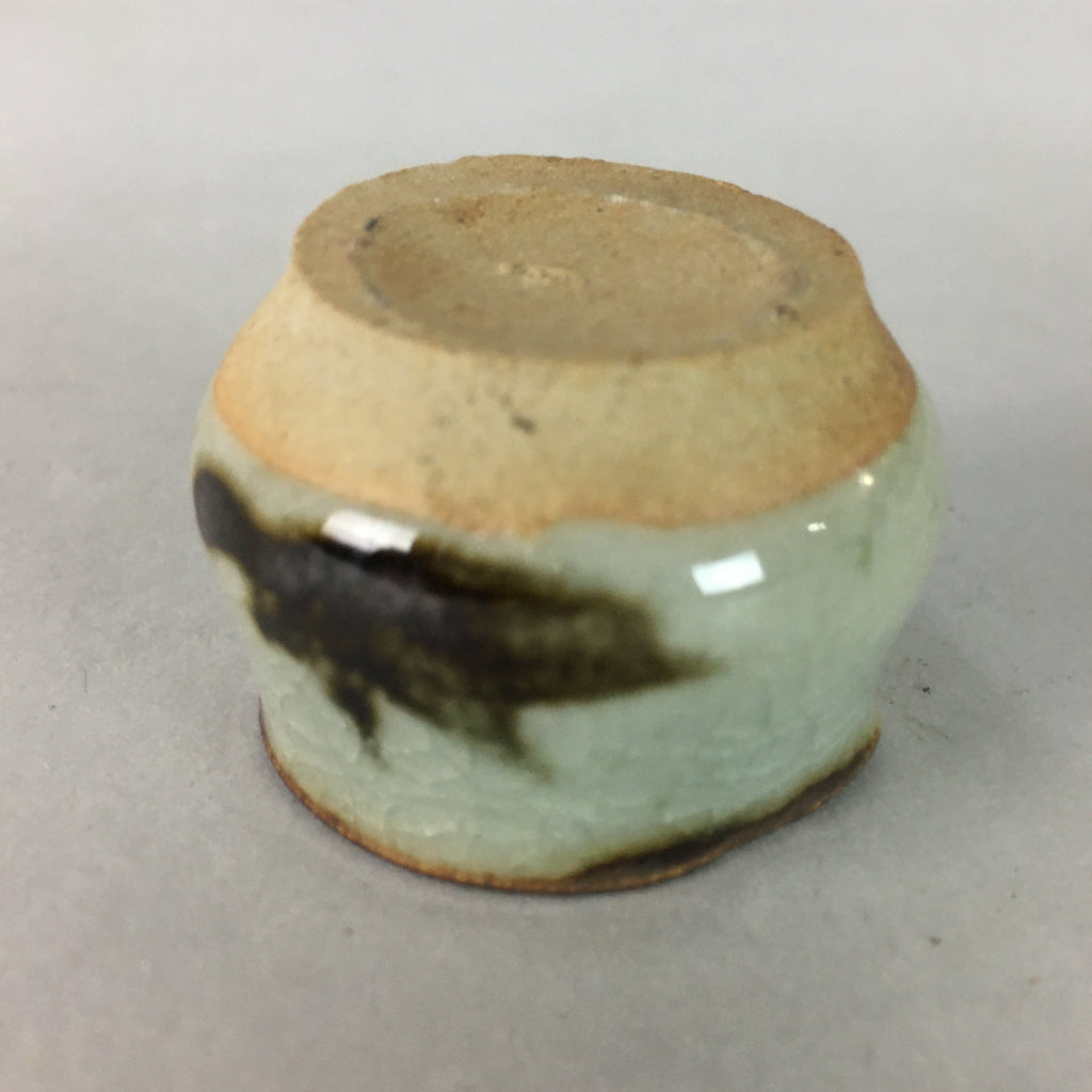 Japanese Ceramic Sake Cup Lipped Guinomi Sakazuki Vtg Pottery Gray GU730