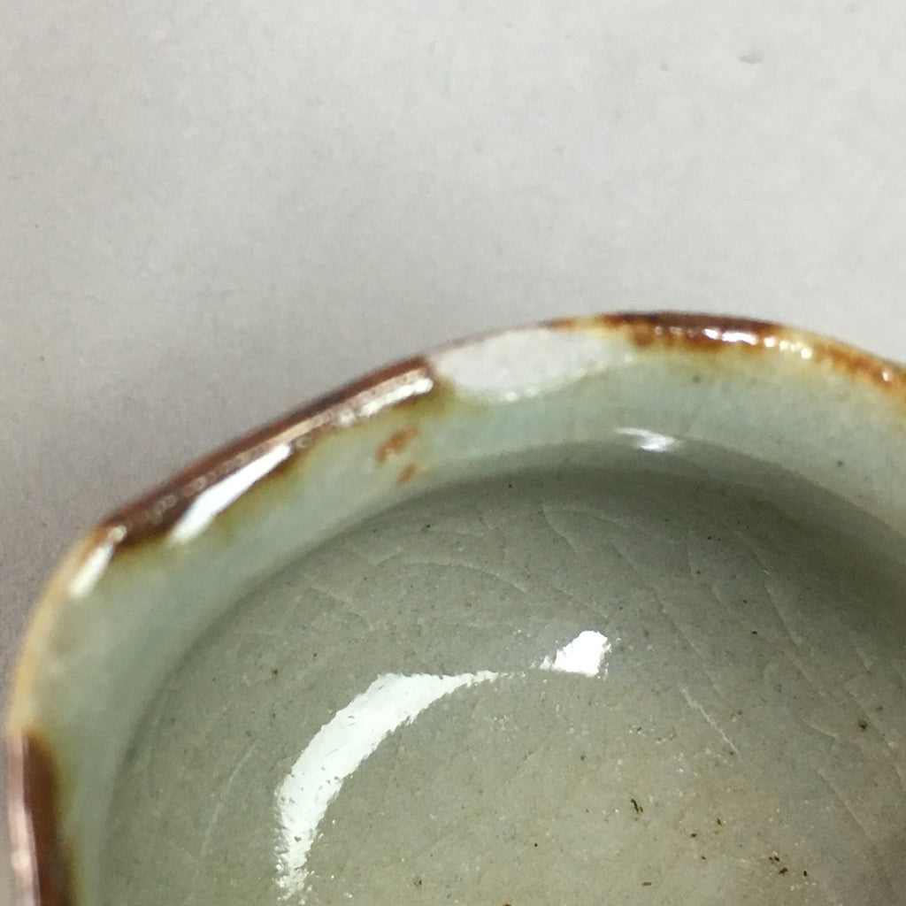 Japanese Ceramic Sake Cup Lipped Guinomi Sakazuki Vtg Pottery Gray GU731