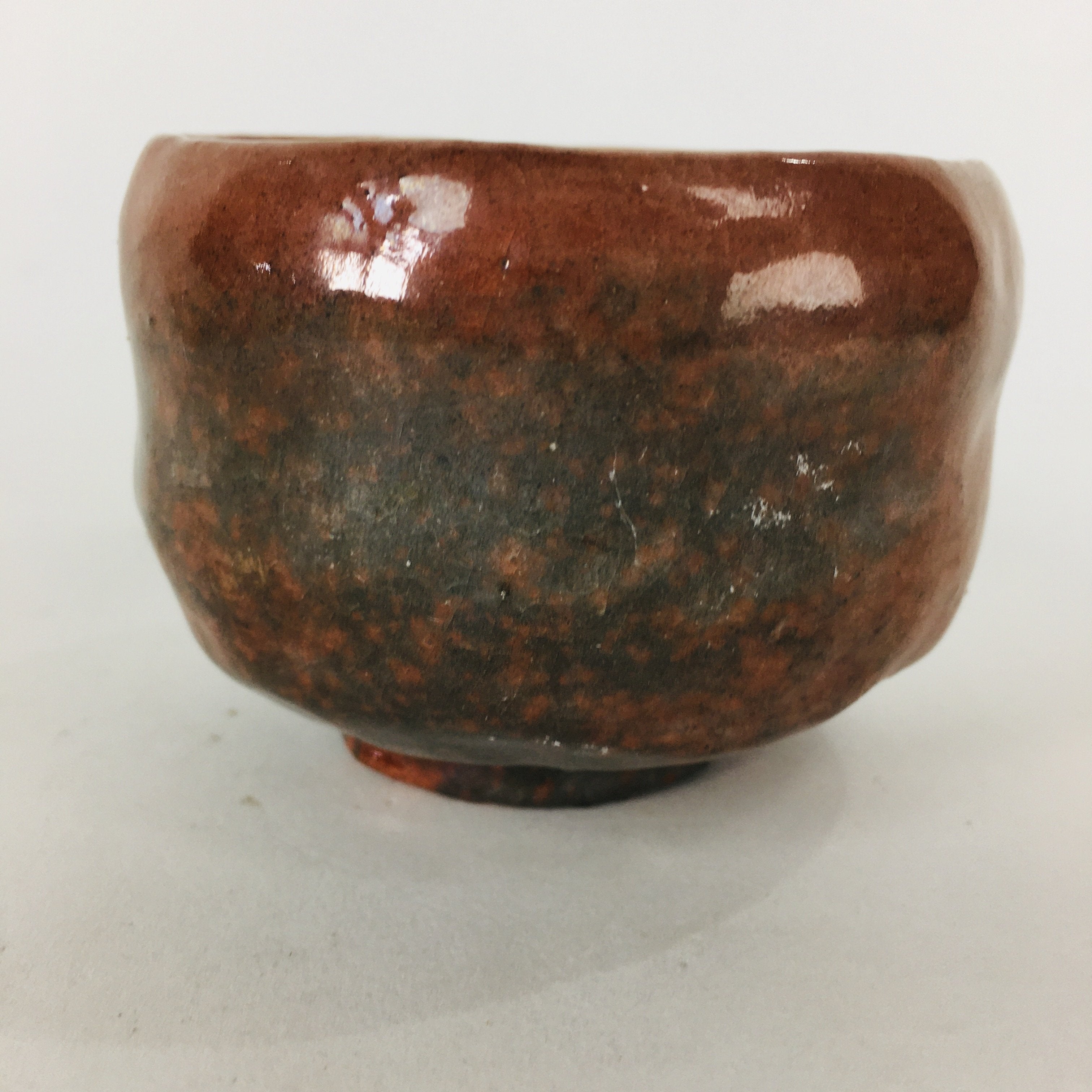 Japanese Ceramic Sake Cup Mino Ware Vtg Guinomi Ochoko Akaguro Glaze GU902