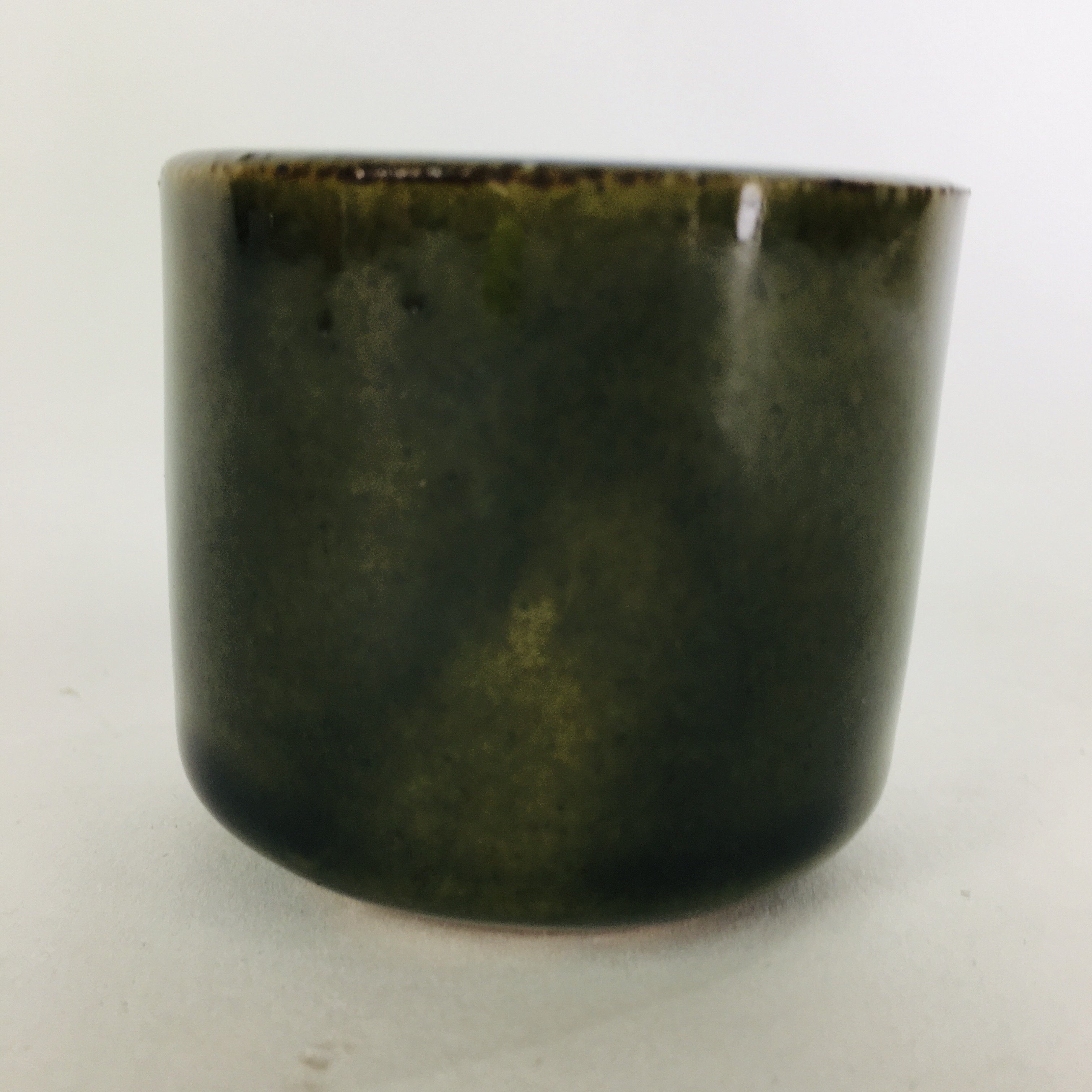 Japanese Ceramic Sake Cup Oribe Ware Vtg Guinomi Ochoko Green Glaze GU896