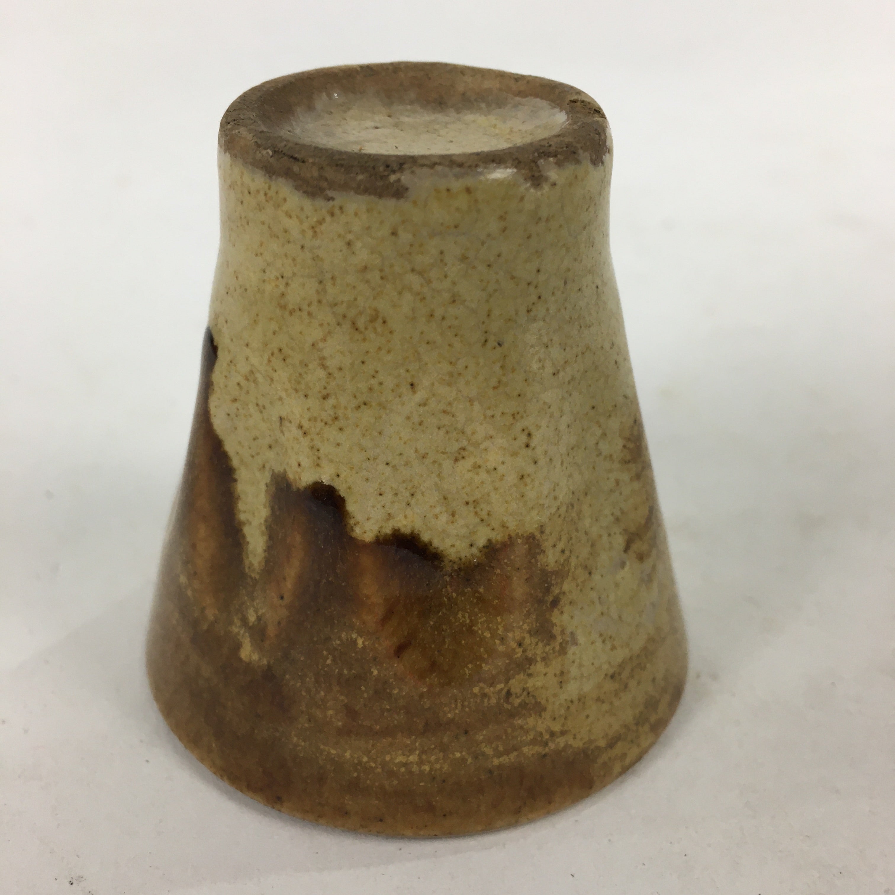 Japanese Ceramic Sake Cup Pottery Guinomi Sakazuki Ochoko Brown Drip Glaze G3