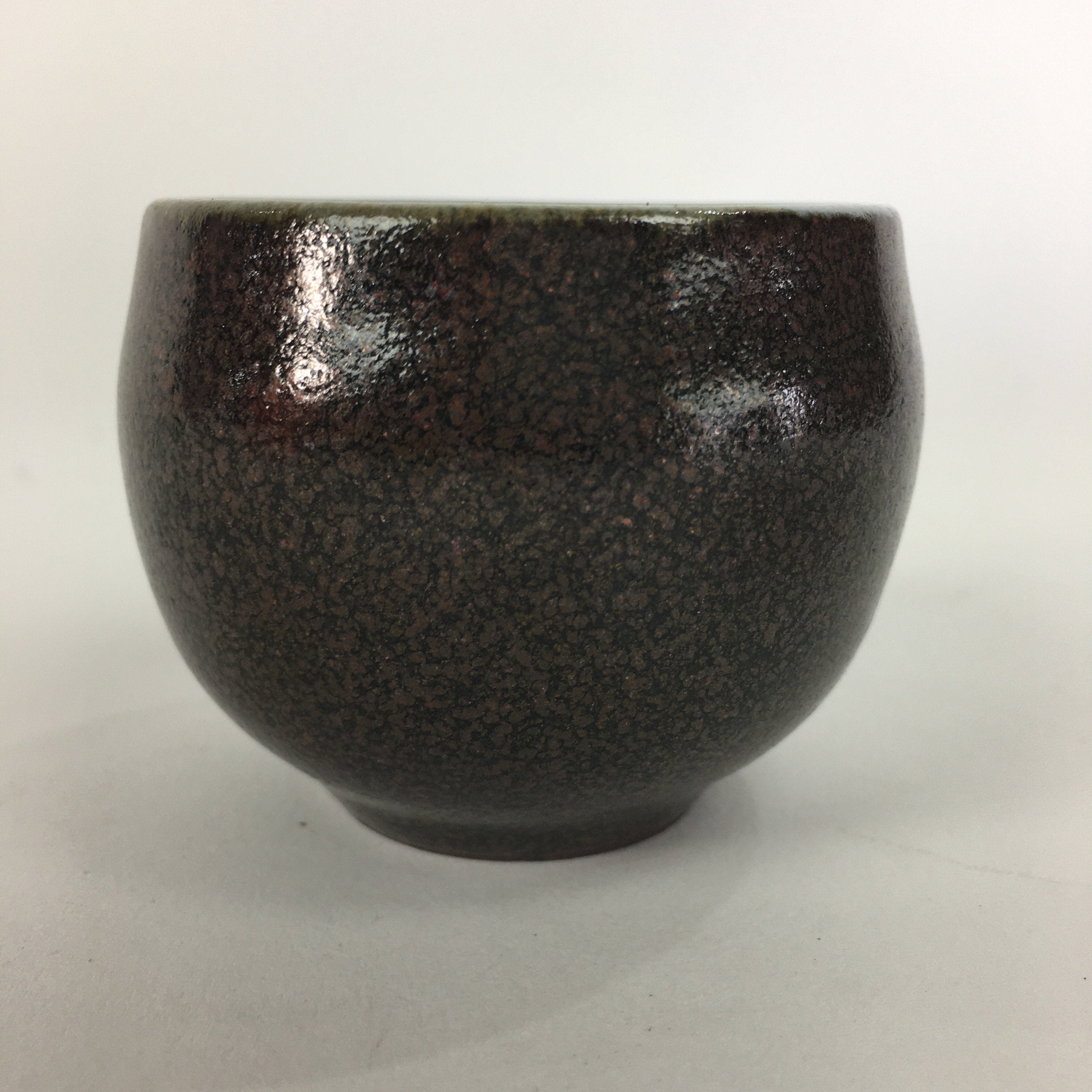 Japanese Ceramic Sake Cup Vtg Guinomi Ochoko Brown White Pottery GU972