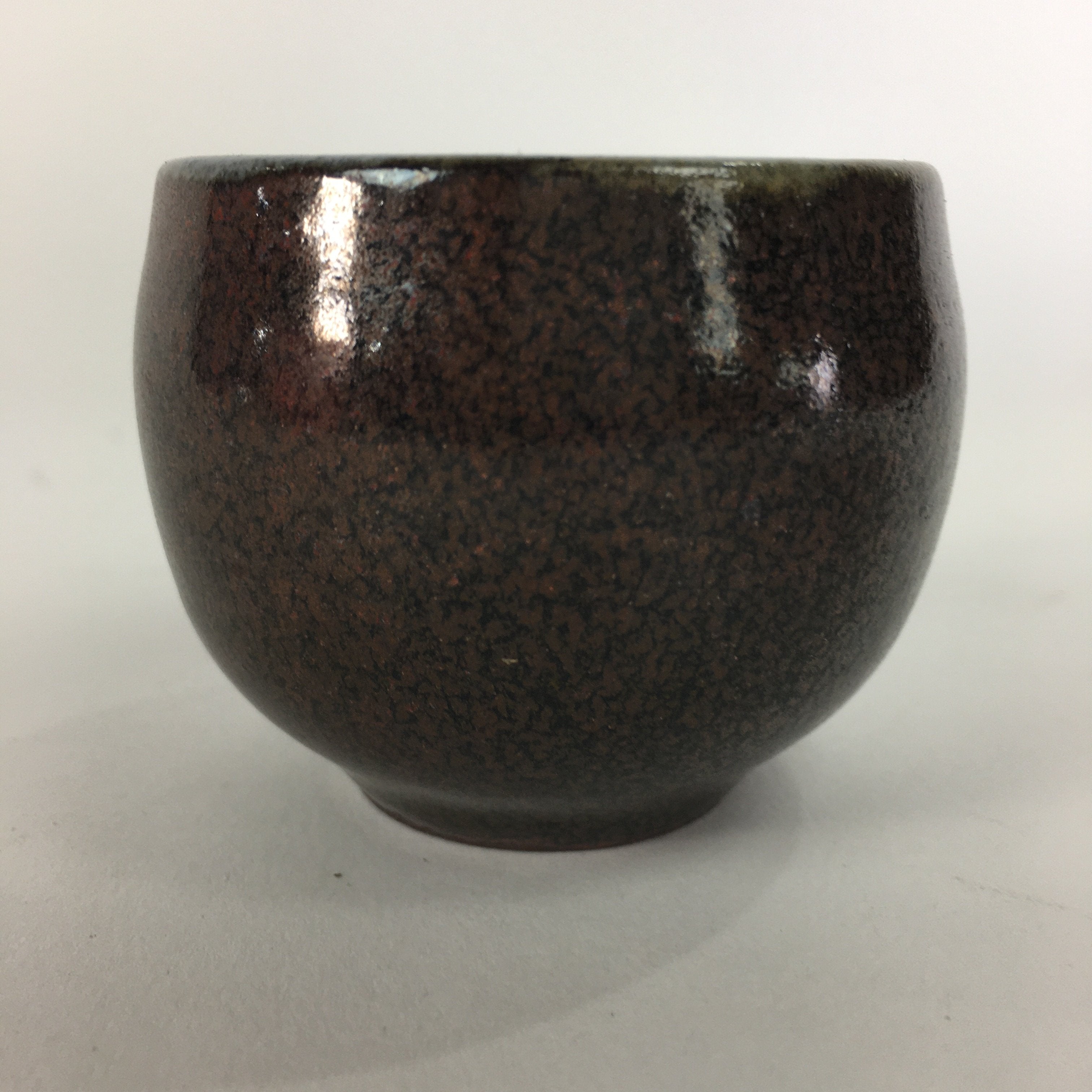 Japanese Ceramic Sake Cup Vtg Guinomi Ochoko Brown White Pottery GU972