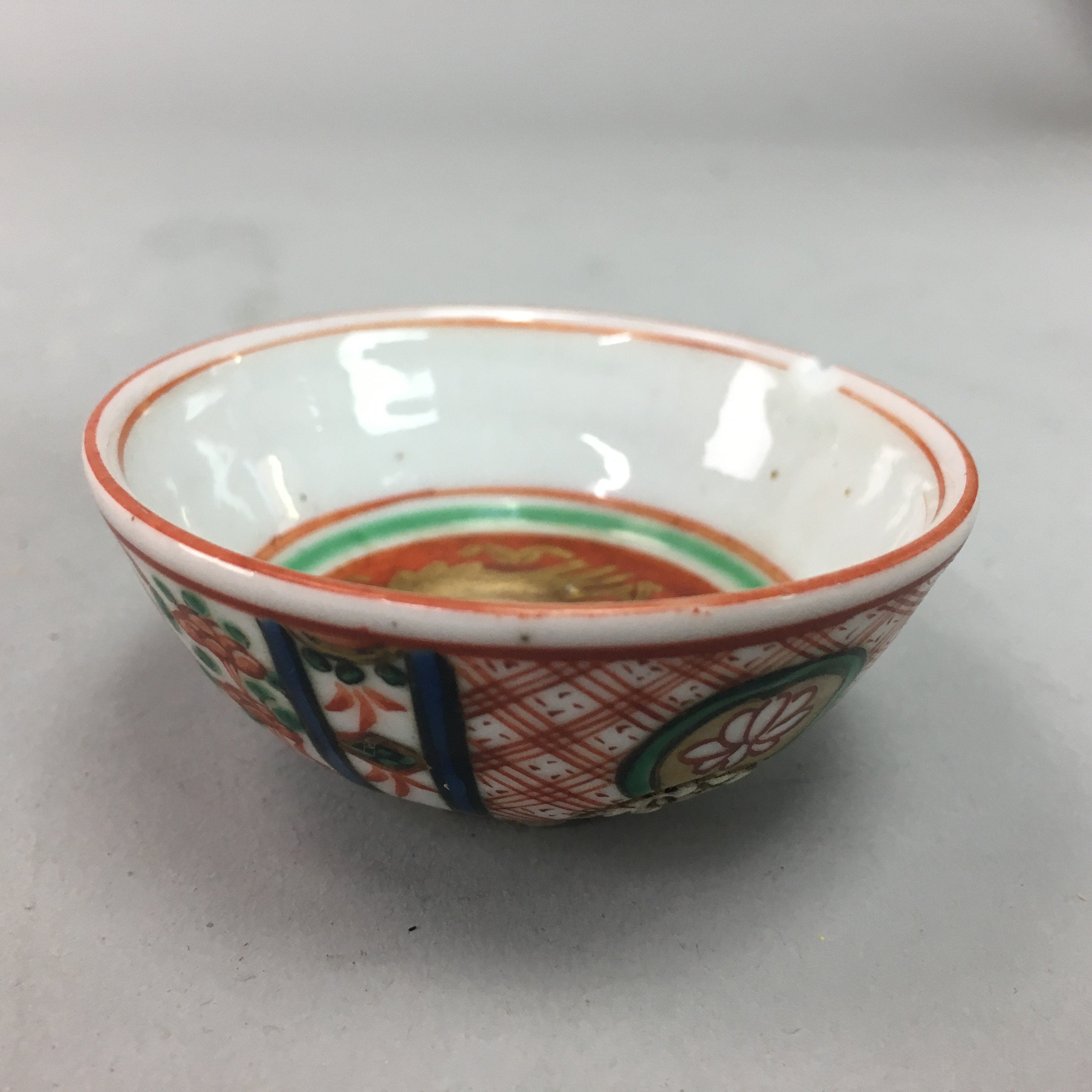 Japanese Ceramic Sake Cup Vtg Guinomi Sakazuki Iroe Gold Red Pottery Stamp GU373