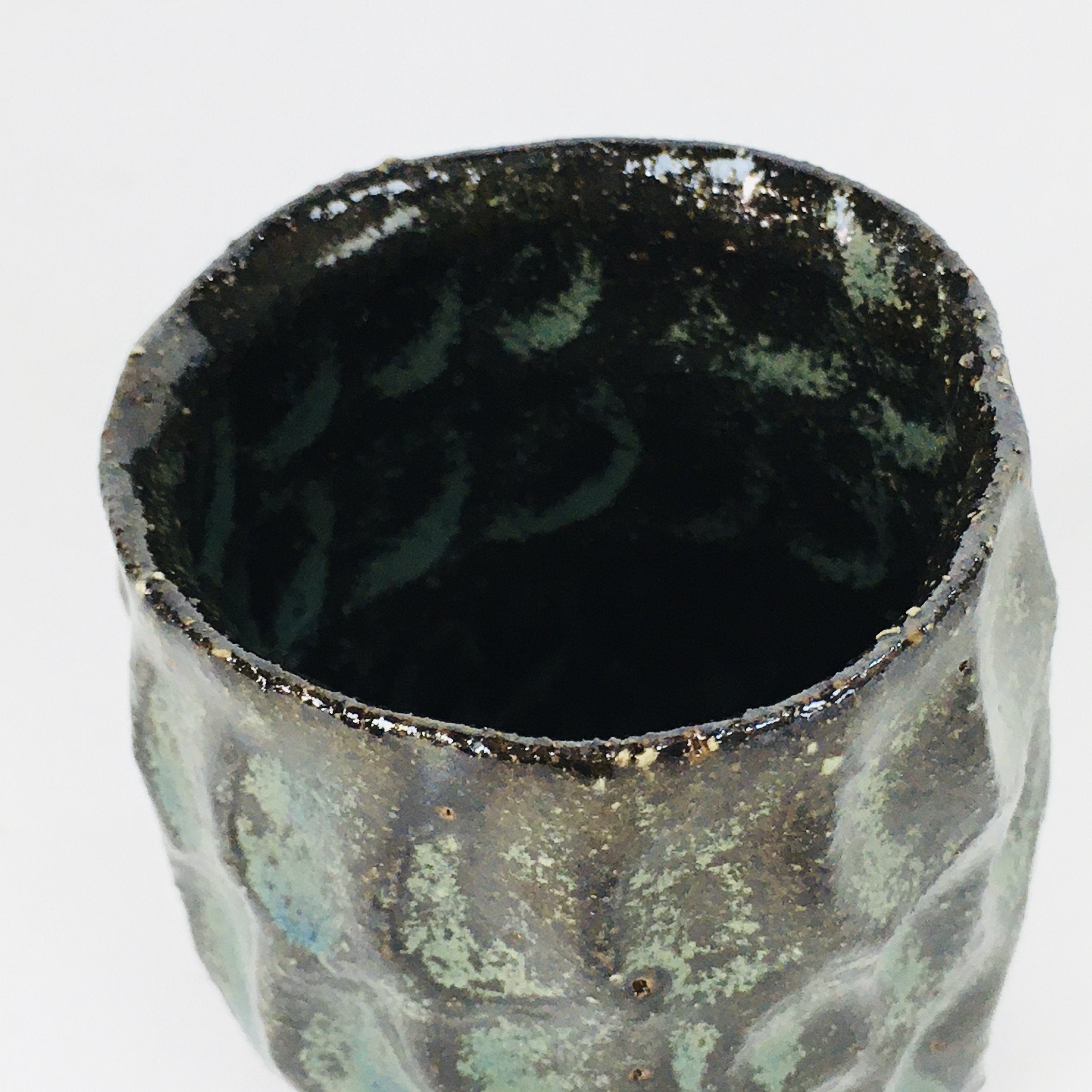 Japanese Ceramic Sake Cup Vtg Pottery Guinomi Ochoko Black Glaze Dimple GU920