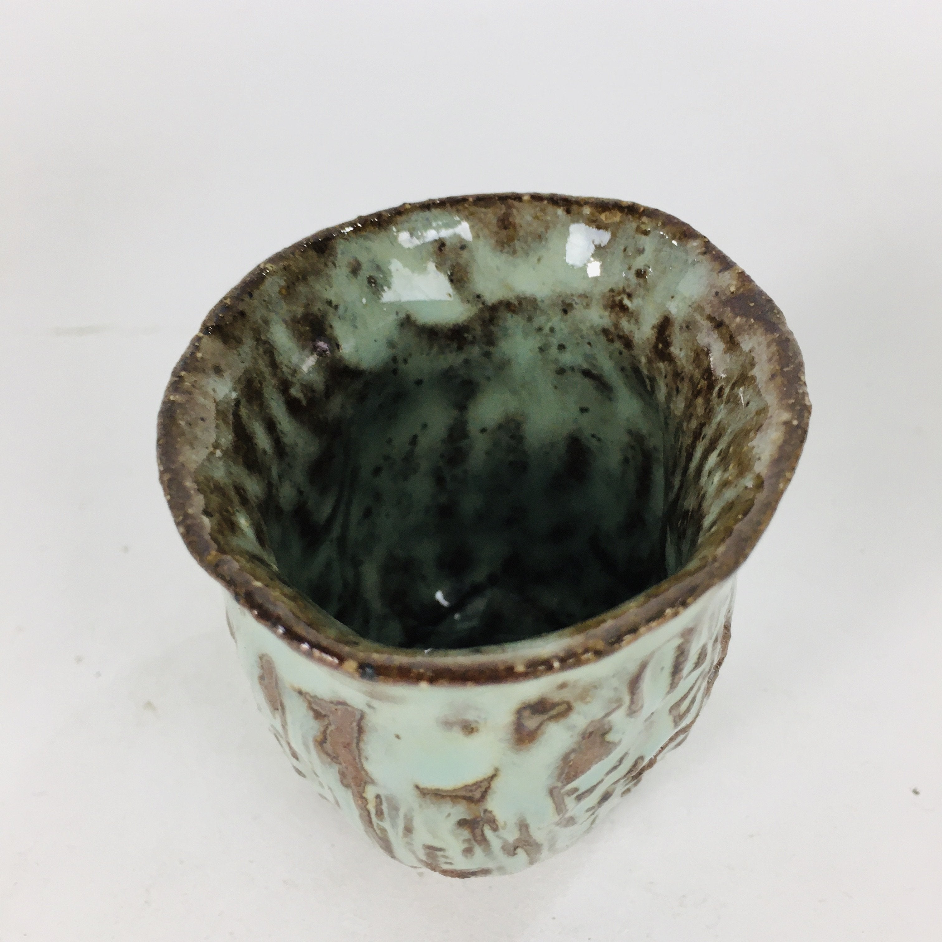 Japanese Ceramic Sake Cup Vtg Pottery Guinomi Ochoko Green Brown GU 919