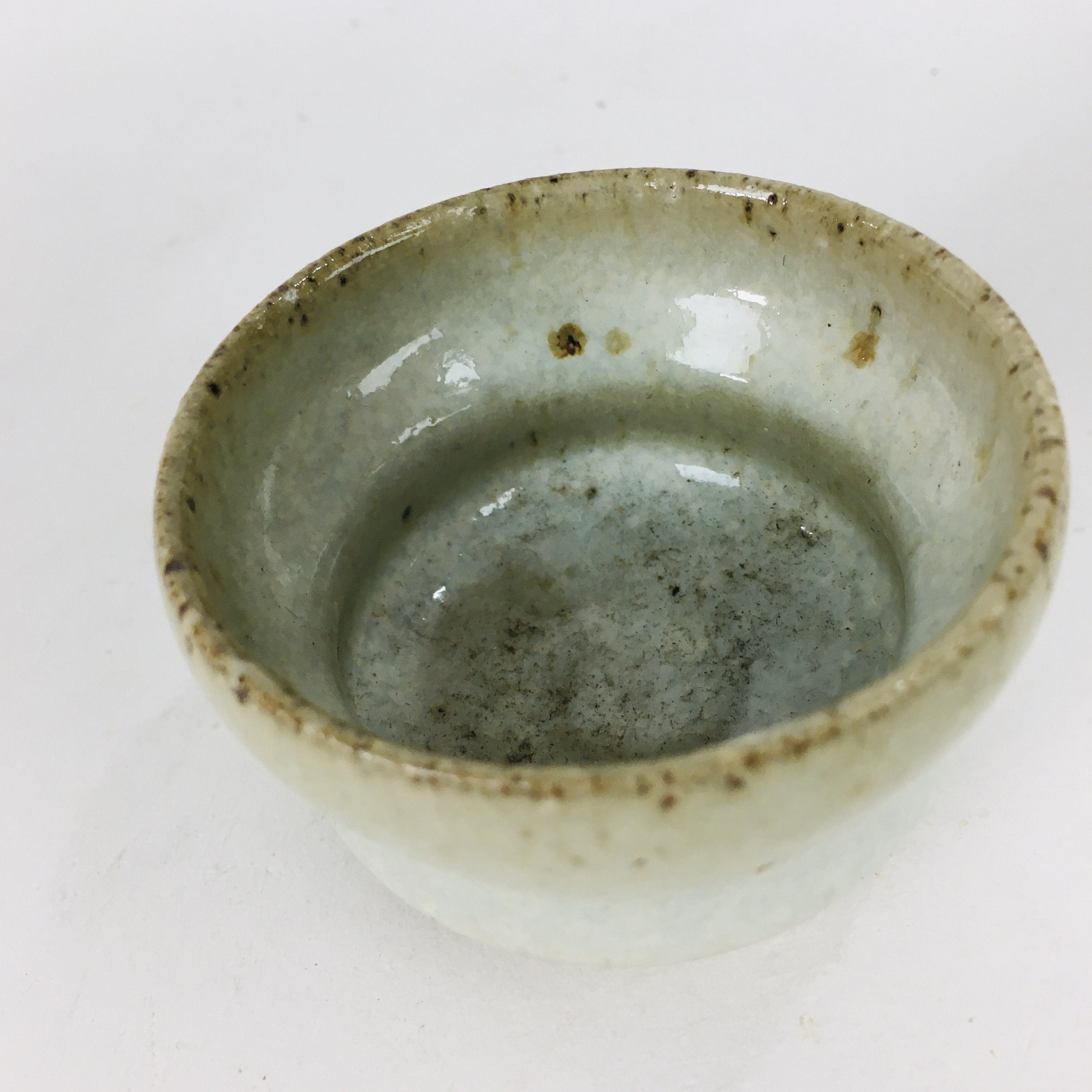 Japanese Ceramic Sake Cup Vtg Pottery Guinomi Ochoko White Glaze GU915
