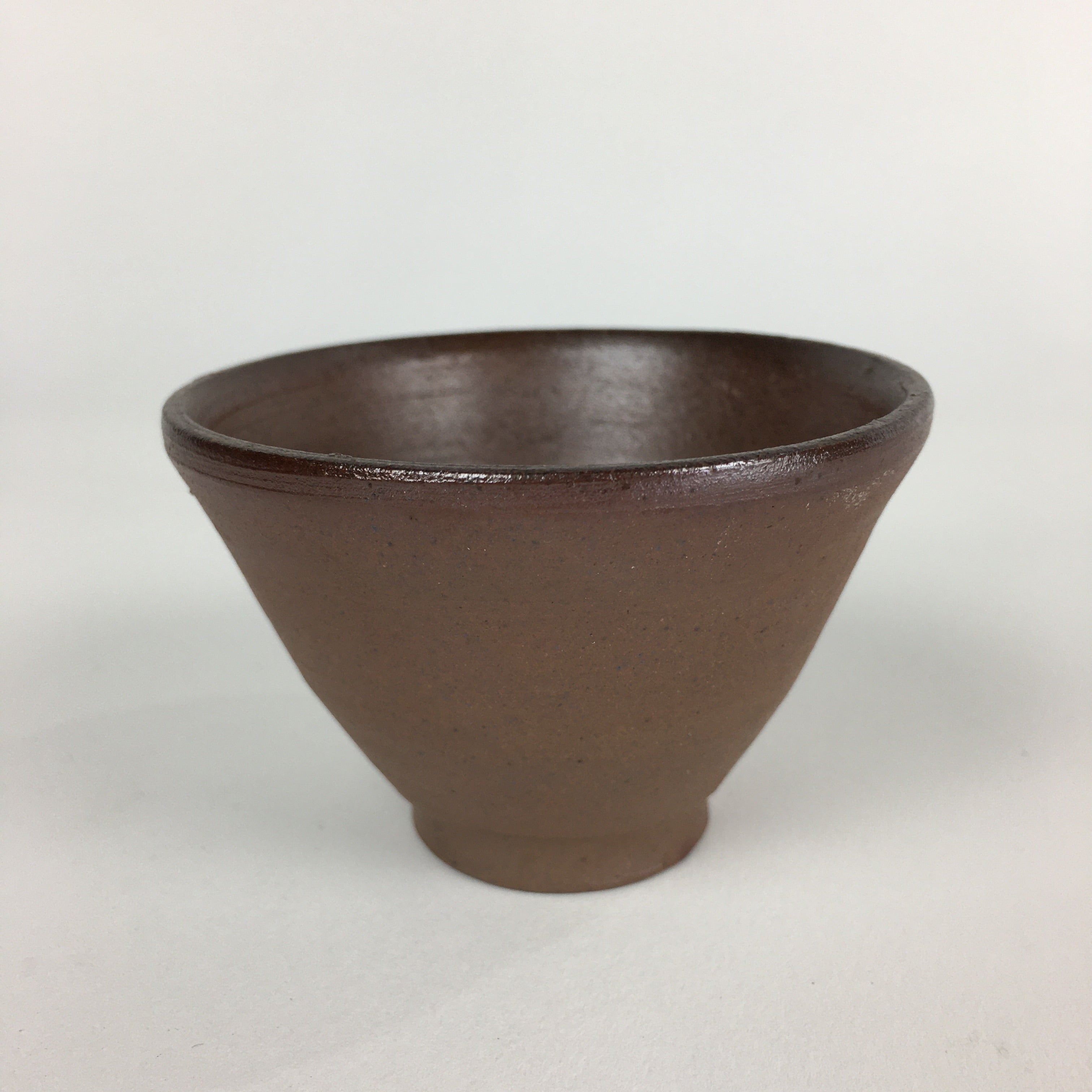 Japanese Ceramic Sake Cup Vtg Pottery Yakimono Guinomi Ochoko Brown G52