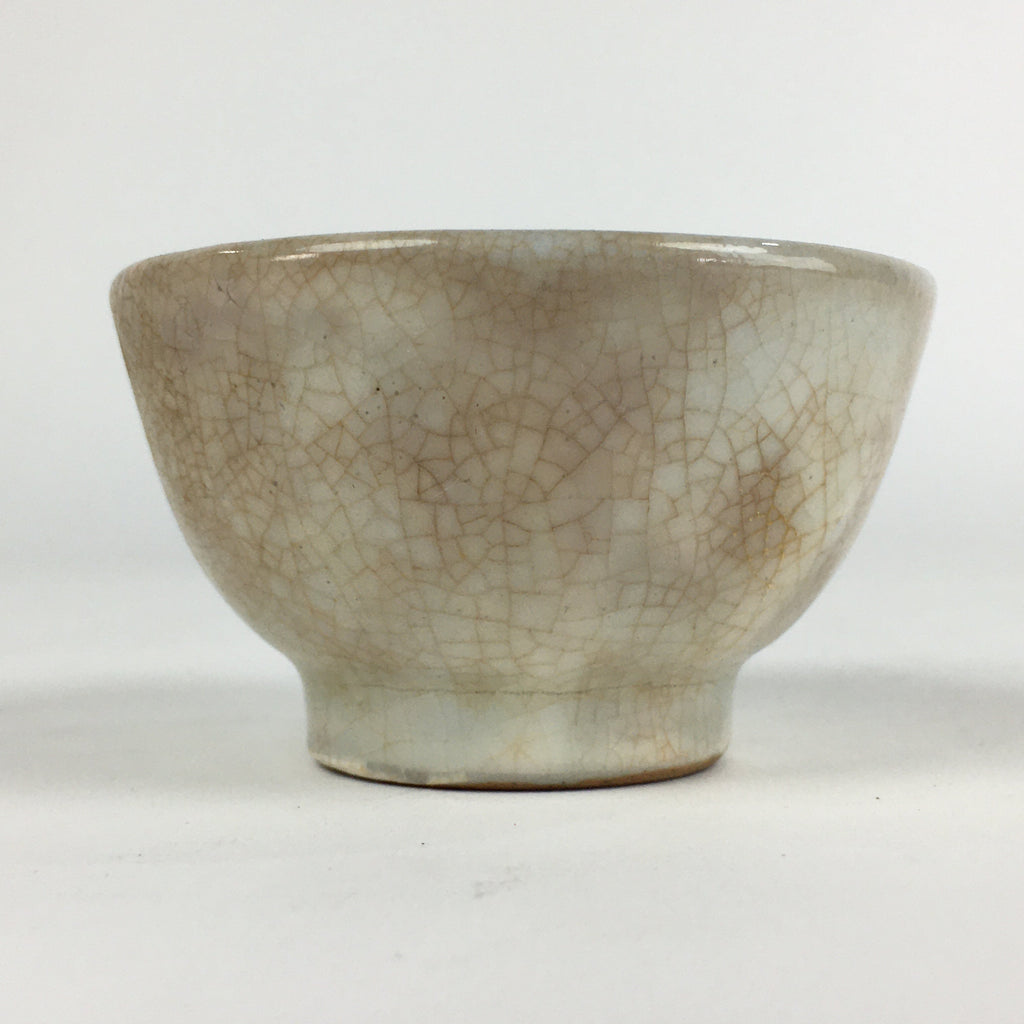 Japanese Ceramic Sake Cup Vtg Pottery Yakimono Guinomi Ochoko White G53