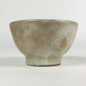 Japanese Ceramic Sake Cup Vtg Pottery Yakimono Guinomi Ochoko White G53