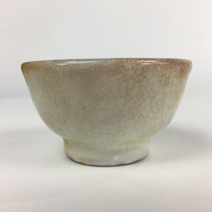 Japanese Ceramic Sake Cup Vtg Pottery Yakimono Guinomi Ochoko White G54