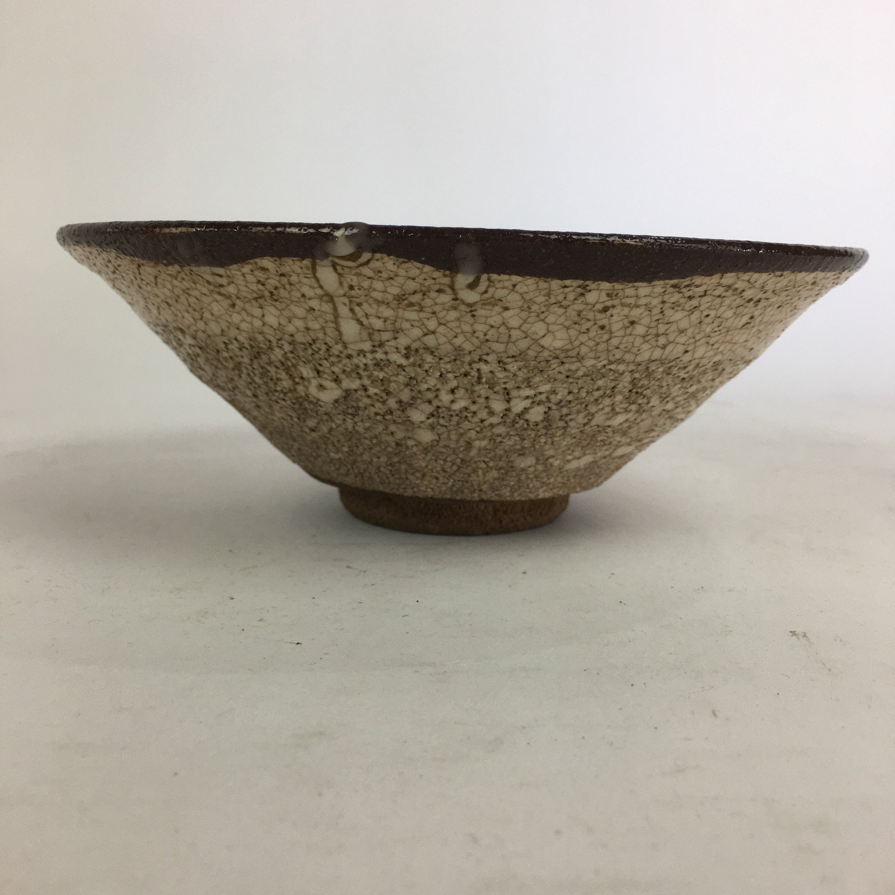 Japanese Ceramic Shino Ware Tea Ceremony Bowl Vtg White Brown Chawan GTB771