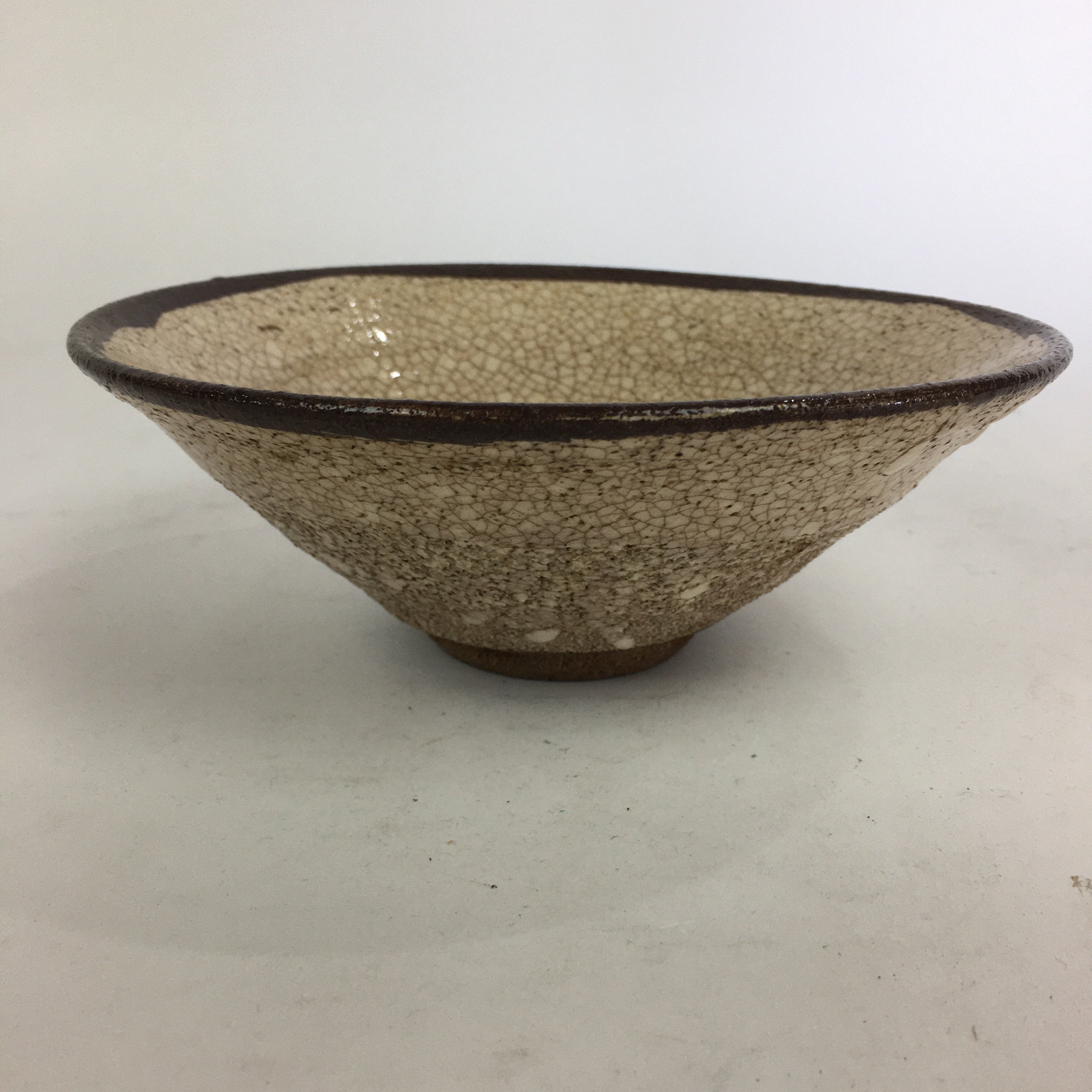 Japanese Ceramic Shino Ware Tea Ceremony Bowl Vtg White Brown Chawan GTB771