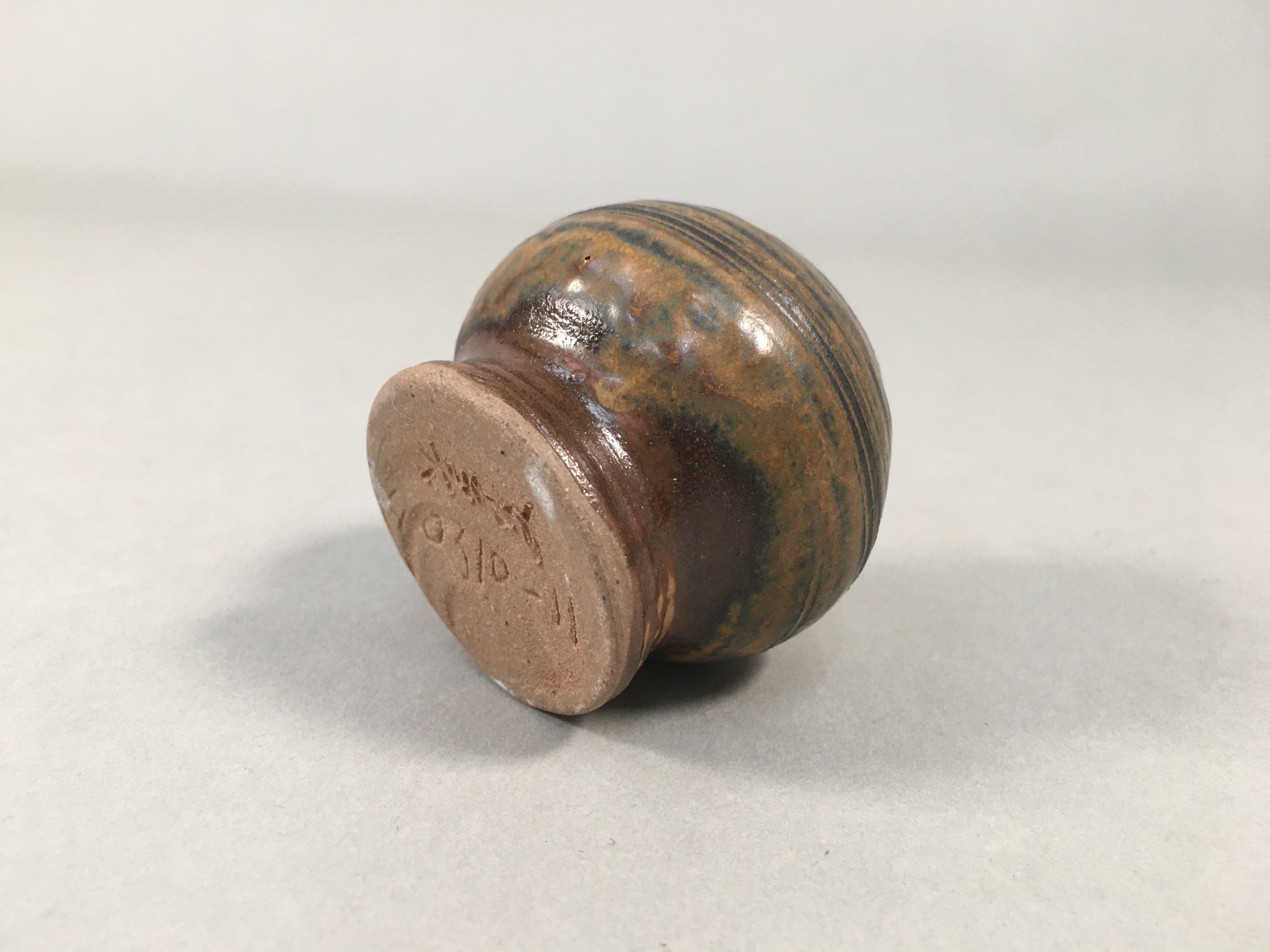 Japanese Ceramic Single Flower Vase Kabin Vtg Pottery Brown Round MFV73
