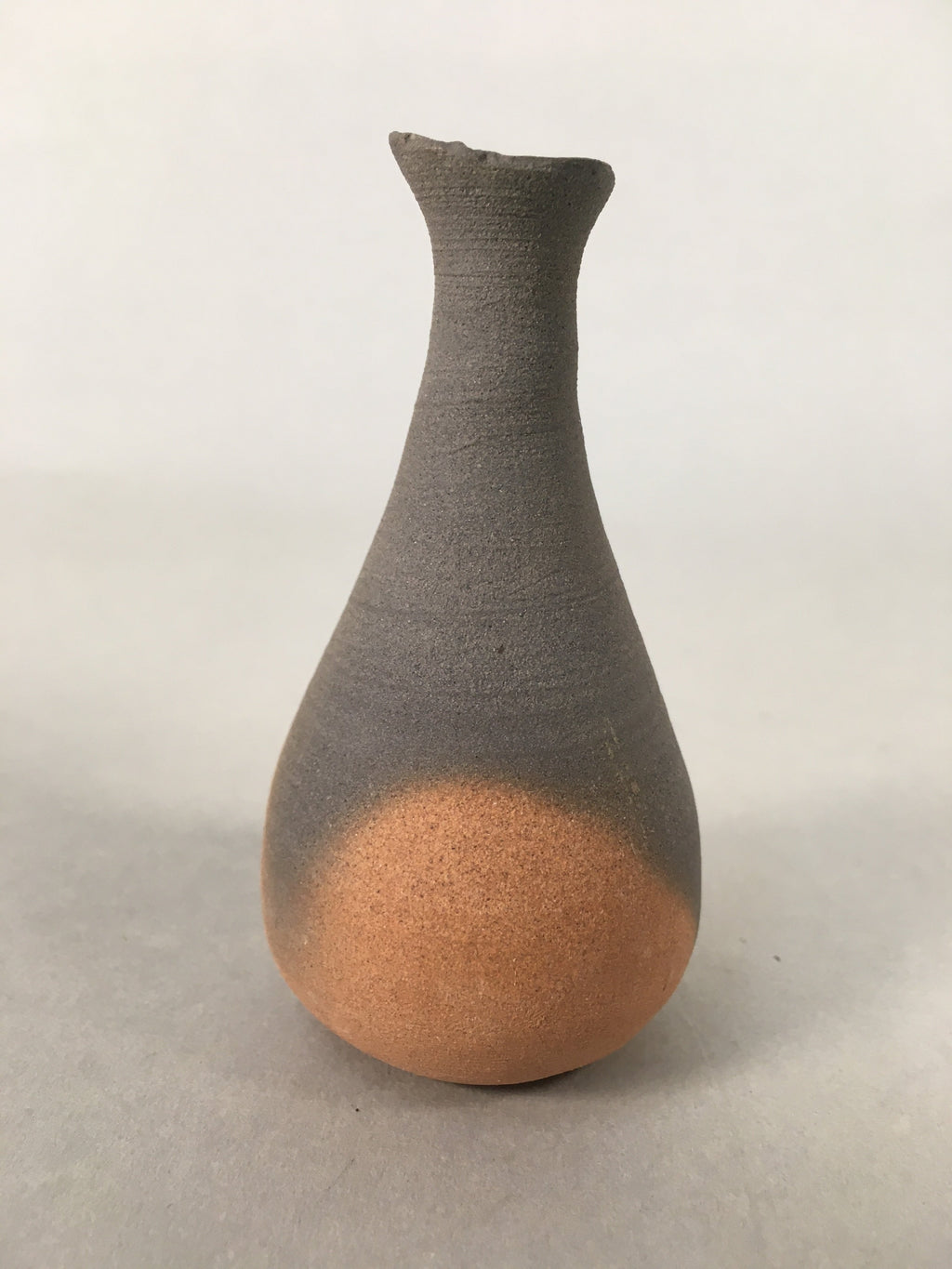 Japanese Ceramic Single Flower Vase Kabin Vtg Pottery Gray Long Neck MFV74