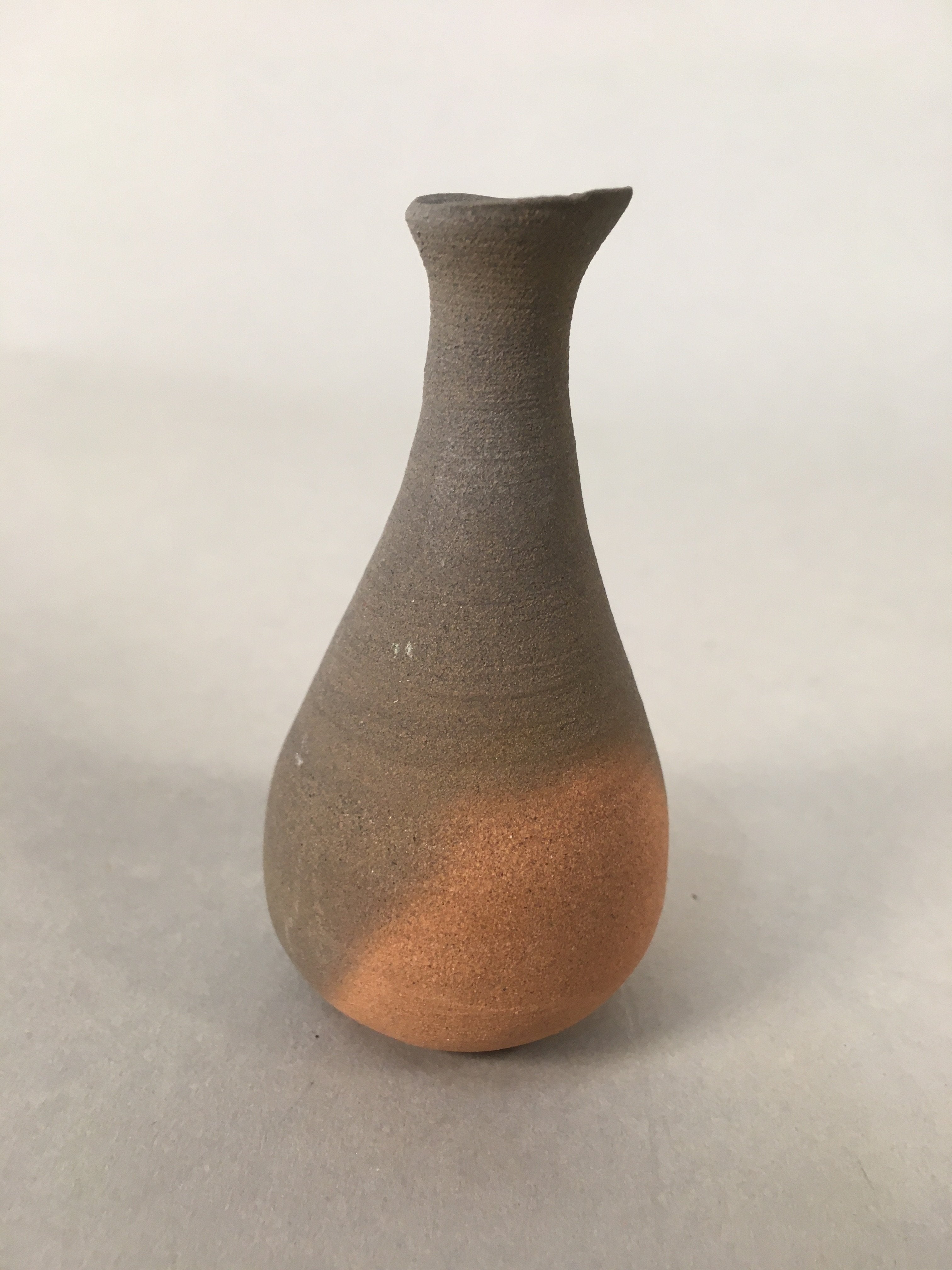 Japanese Ceramic Single Flower Vase Kabin Vtg Pottery Gray Long Neck MFV74