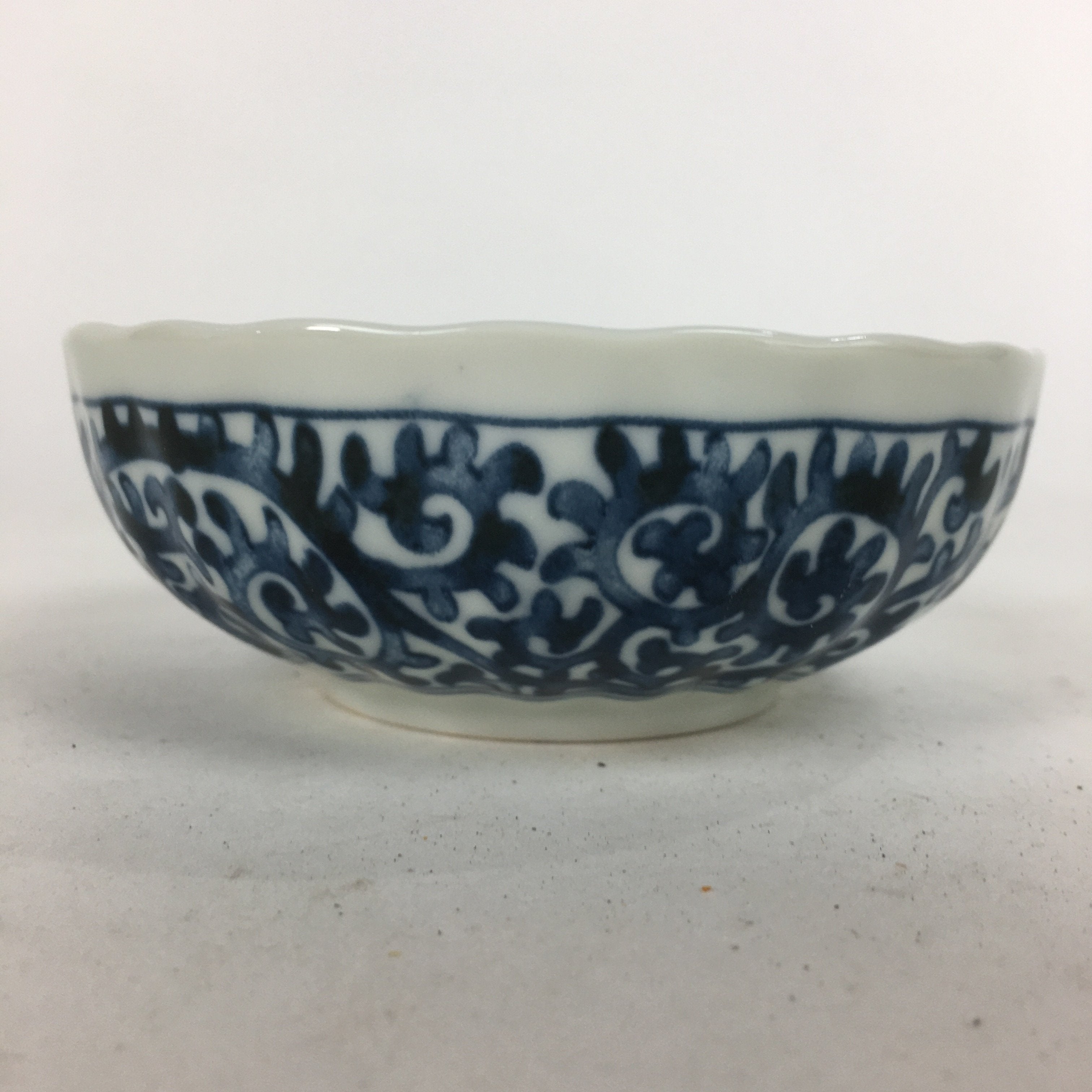 Japanese Ceramic Small Bowl Sometsuke Vtg Pottery Arabesque Design PP639