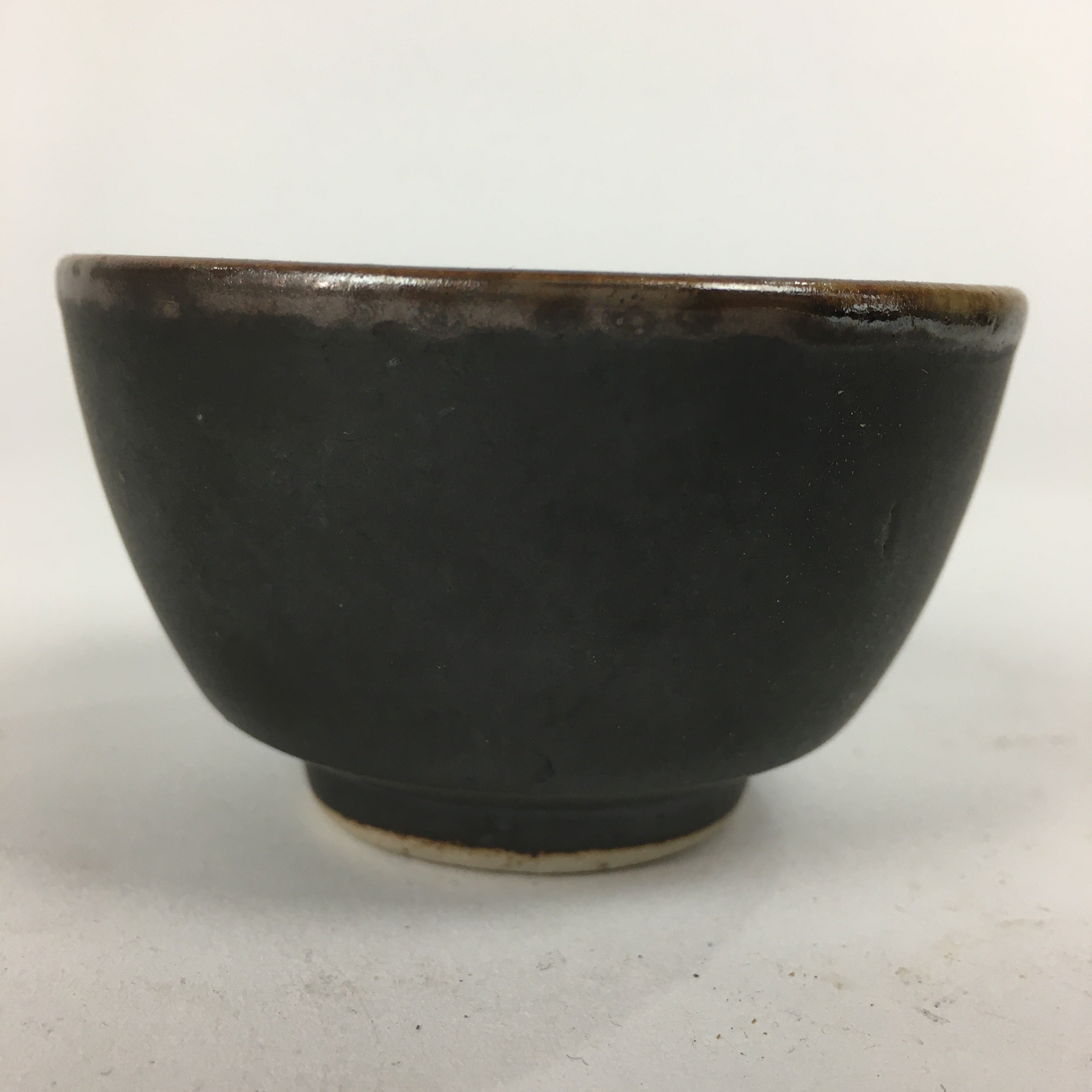 Japanese Ceramic Small Cup Vtg Pottery Yunomi Guinomi Sencha Sake Black TC273