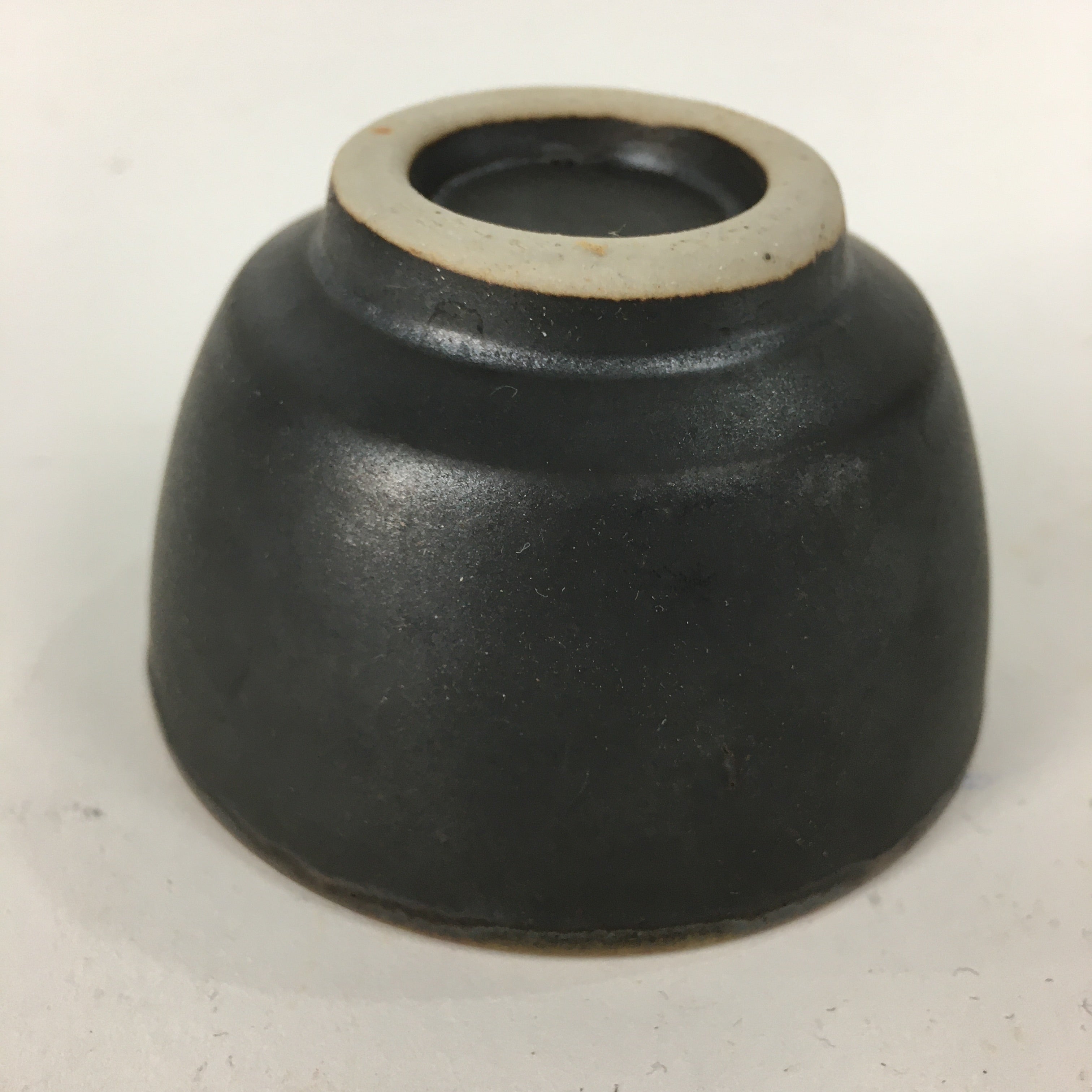 Japanese Ceramic Small Cup Vtg Pottery Yunomi Guinomi Sencha Sake Black TC273