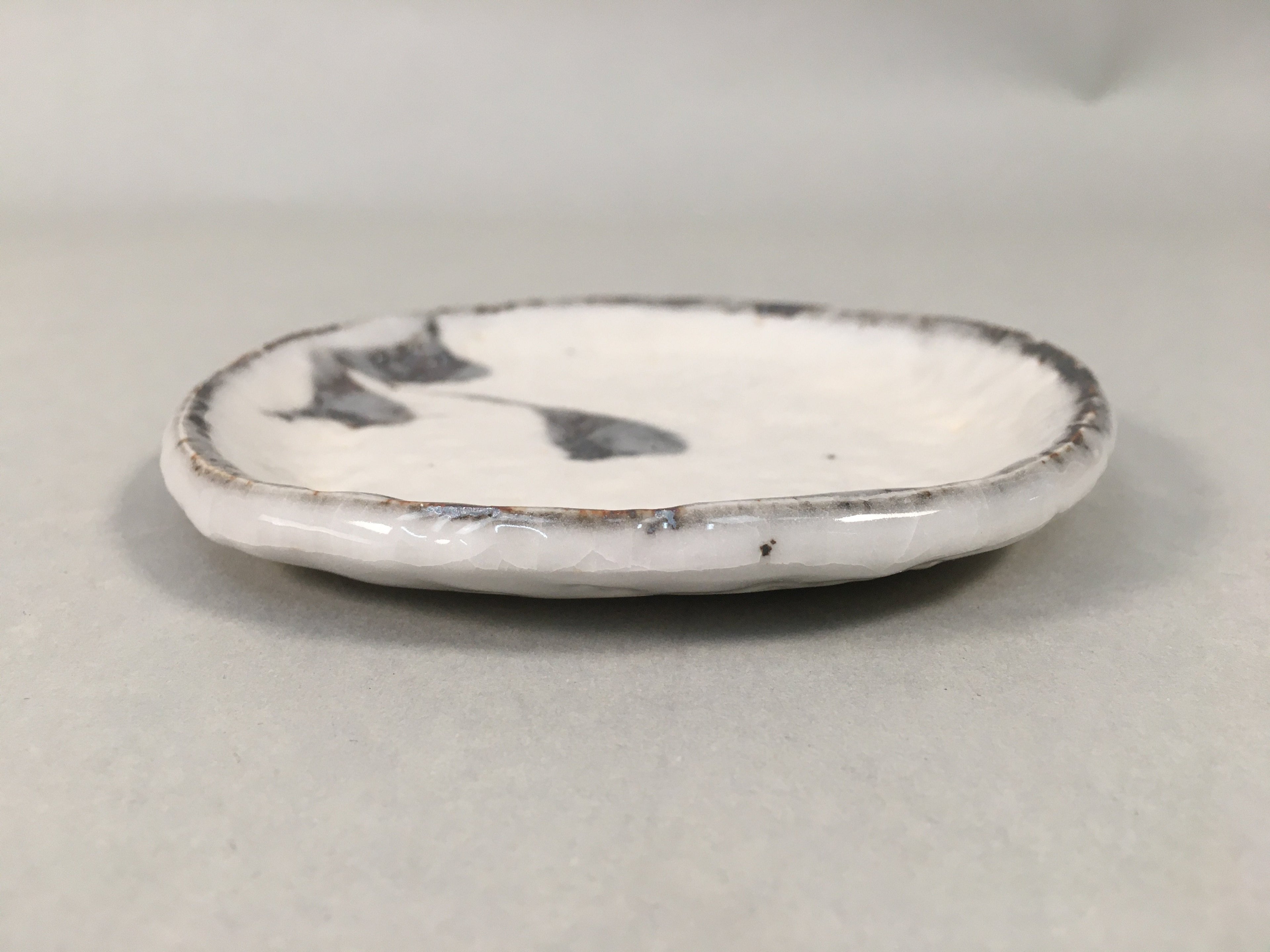 Japanese Ceramic Small Plate Shino Kozara Vtg Round Pottery White Gray PP446