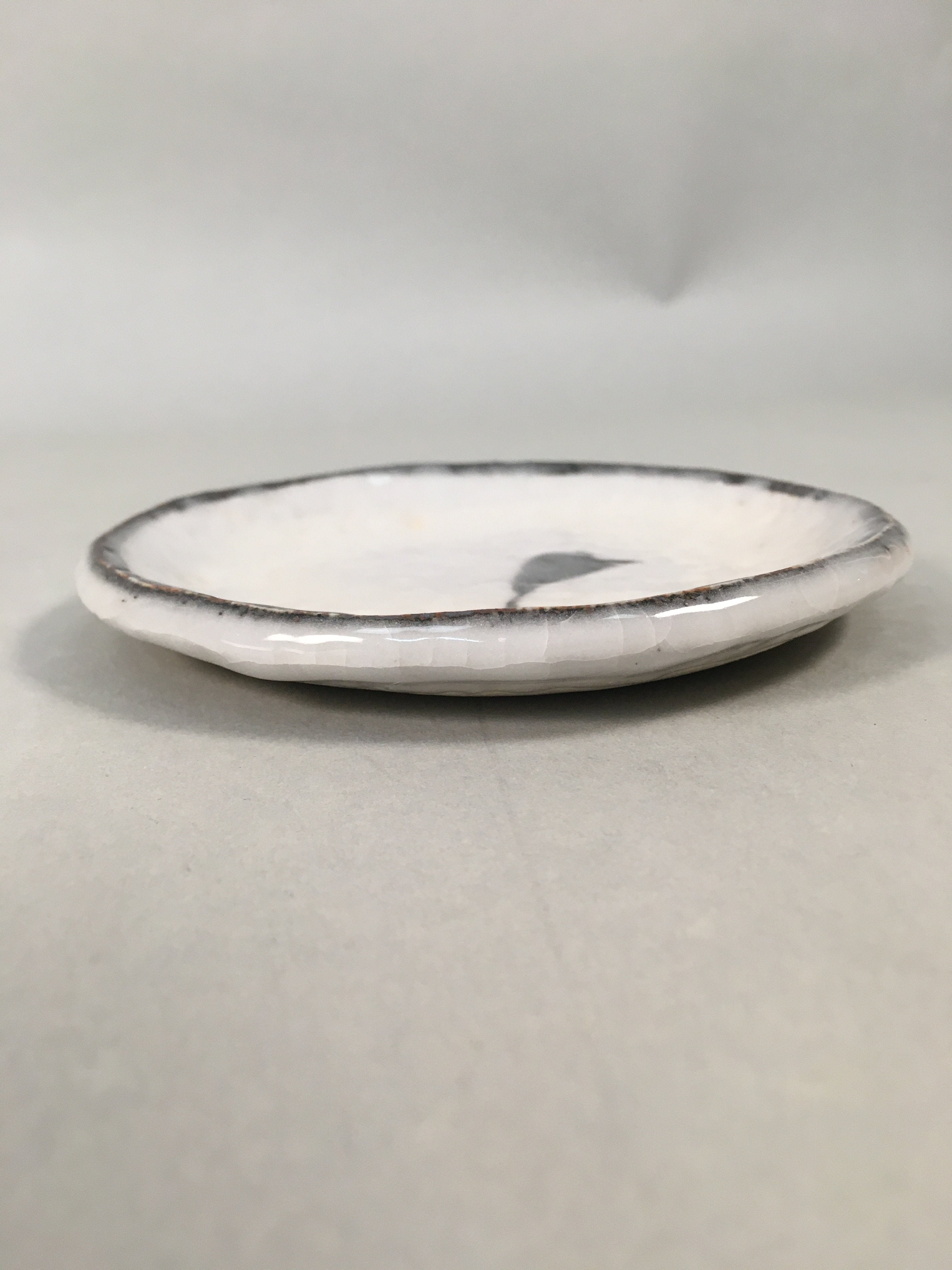 Japanese Ceramic Small Plate Shino Kozara Vtg Round Pottery White Gray PP448