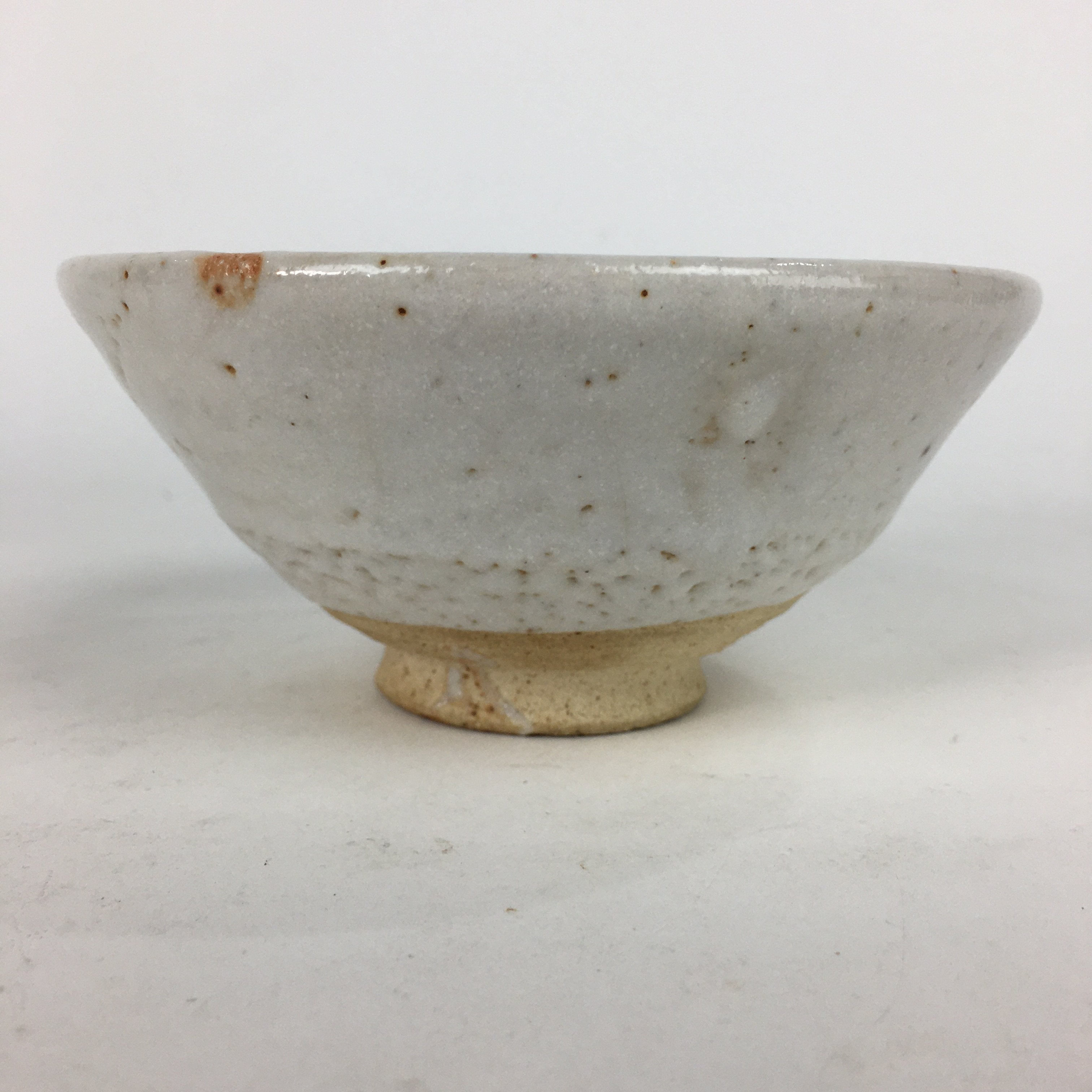 Japanese Ceramic Tea Bowl Shino Ware Vtg Ceremony Chawan White Pottery GTB738