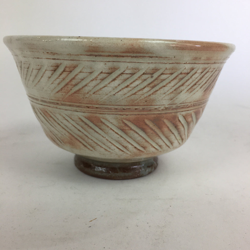 Japanese Ceramic Tea Bowl Vtg Ceremony Chawan Flower Pattern White Pink GTB764
