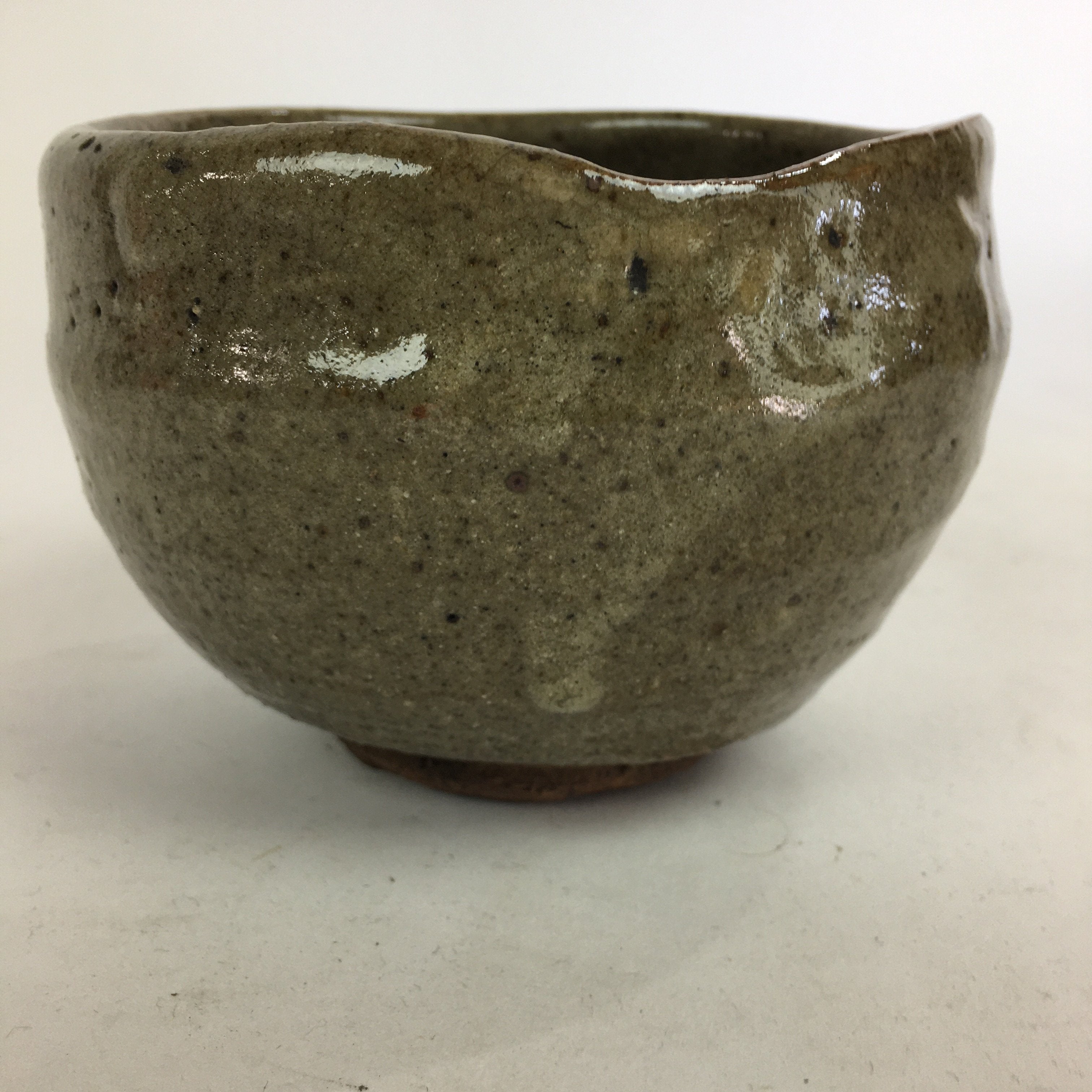 Japanese Ceramic Tea Bowl Vtg Ceremony Chawan Gray Flower Design GTB768