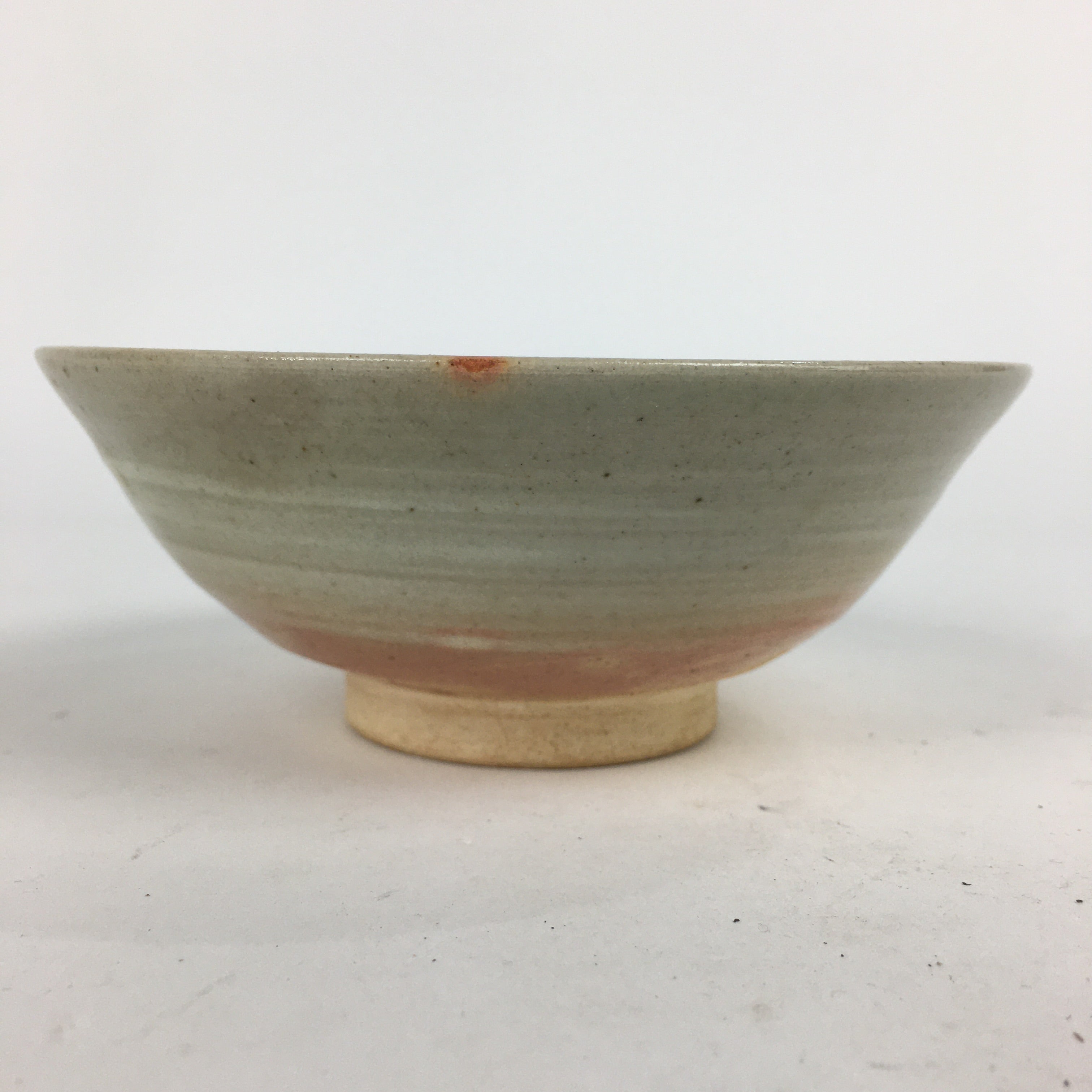 Japanese Ceramic Tea Ceremony Green Tea Bowl Vtg Chawan Beige Pink GTB854