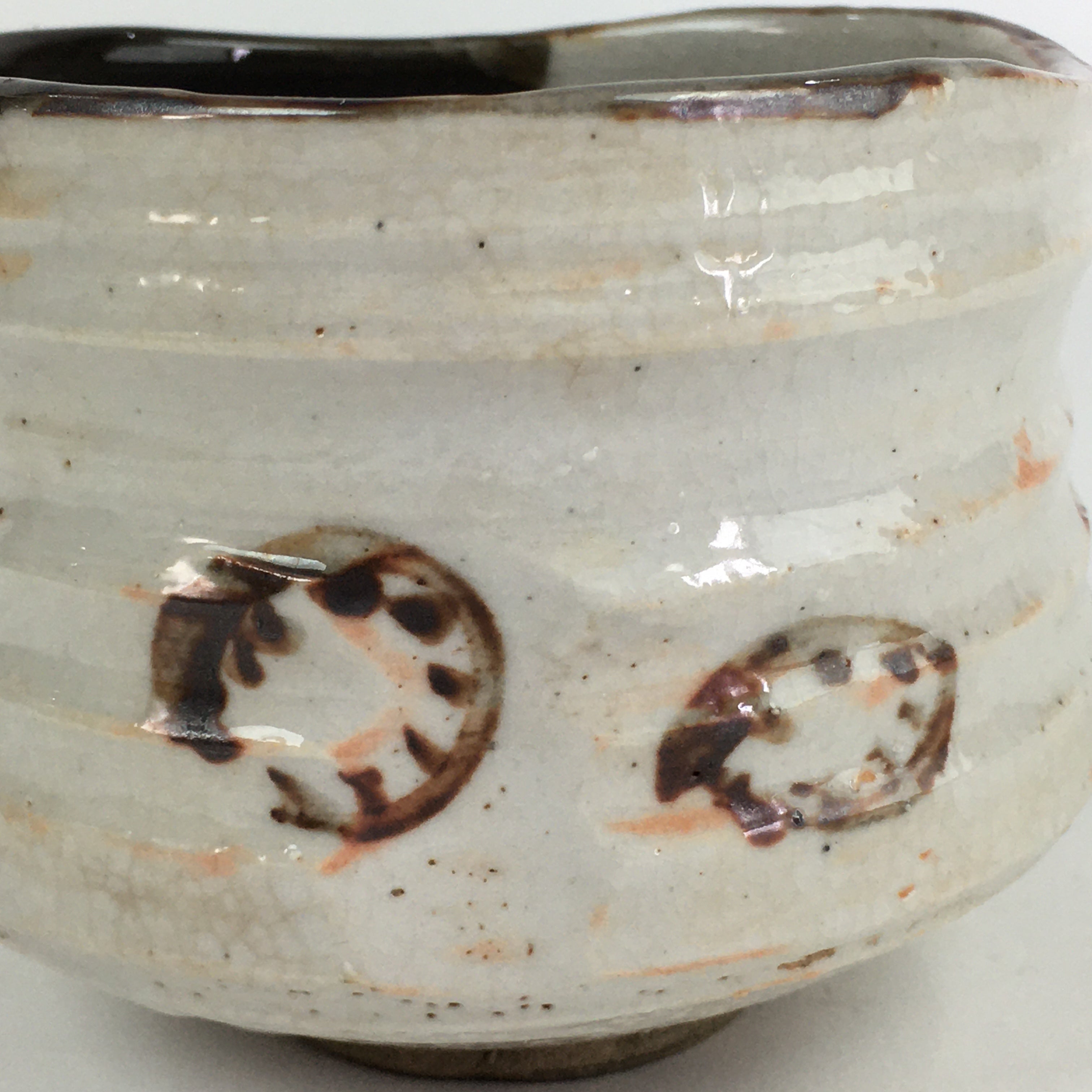Japanese Ceramic Tea Ceremony Green Tea Bowl Vtg Chawan Black Oribe GTB903
