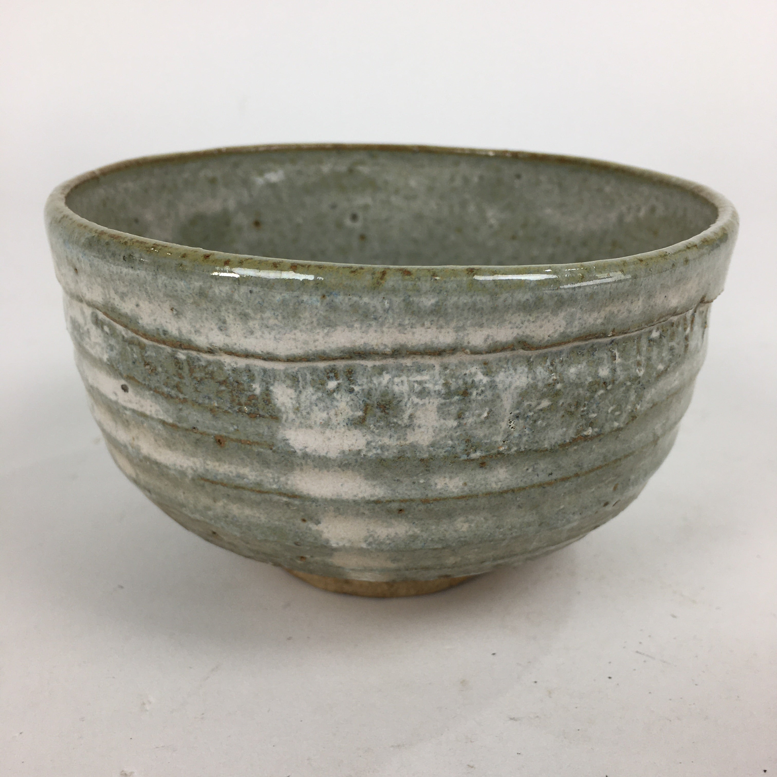 Japanese Ceramic Tea Ceremony Green Tea Bowl Vtg Chawan Gray GTB846
