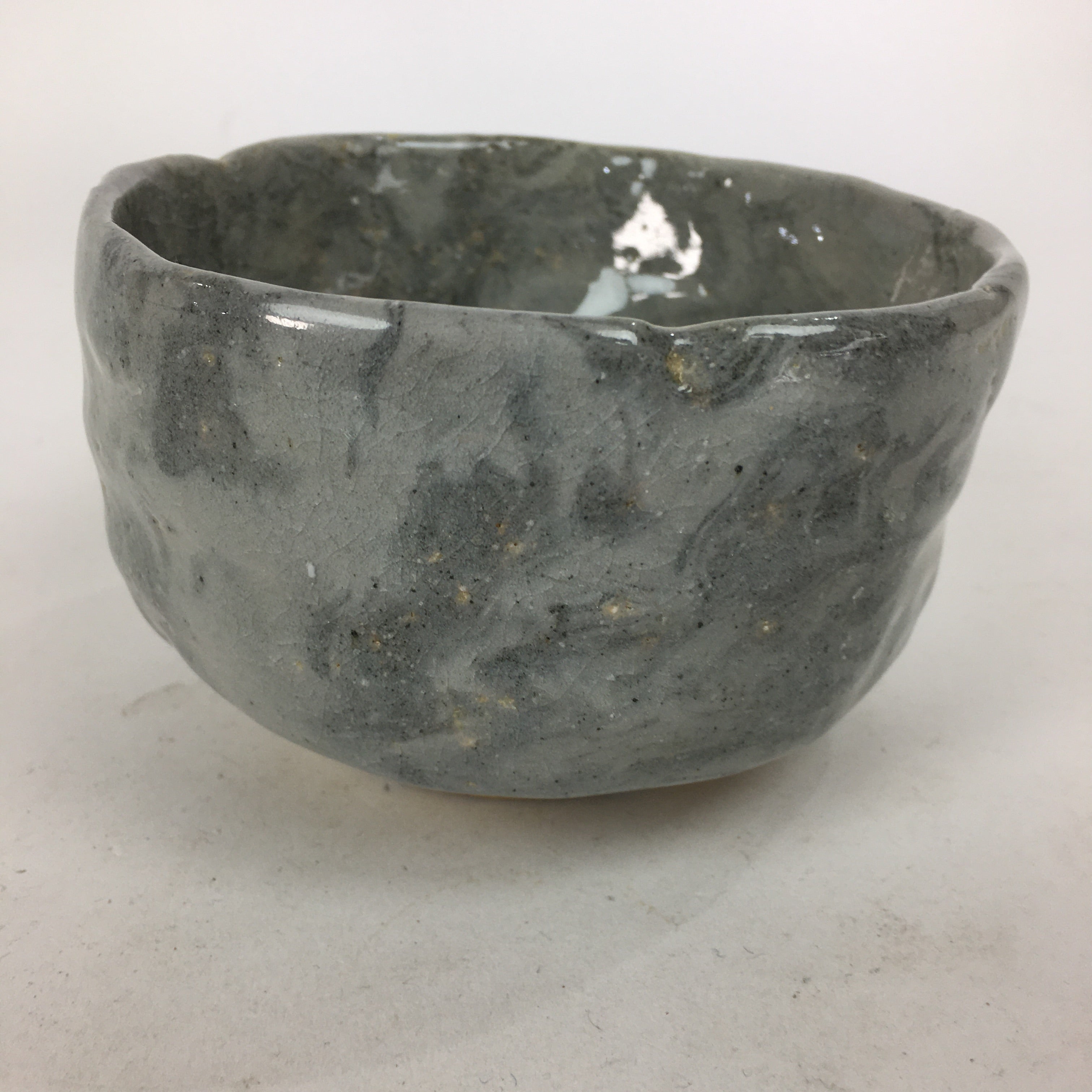 Japanese Ceramic Tea Ceremony Green Tea Bowl Vtg Chawan Gray GTB865