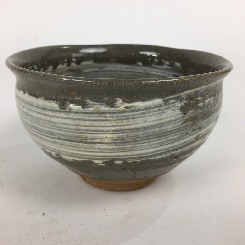 Japanese Ceramic Tea Ceremony Green Tea Bowl Vtg Chawan Gray White GTB852