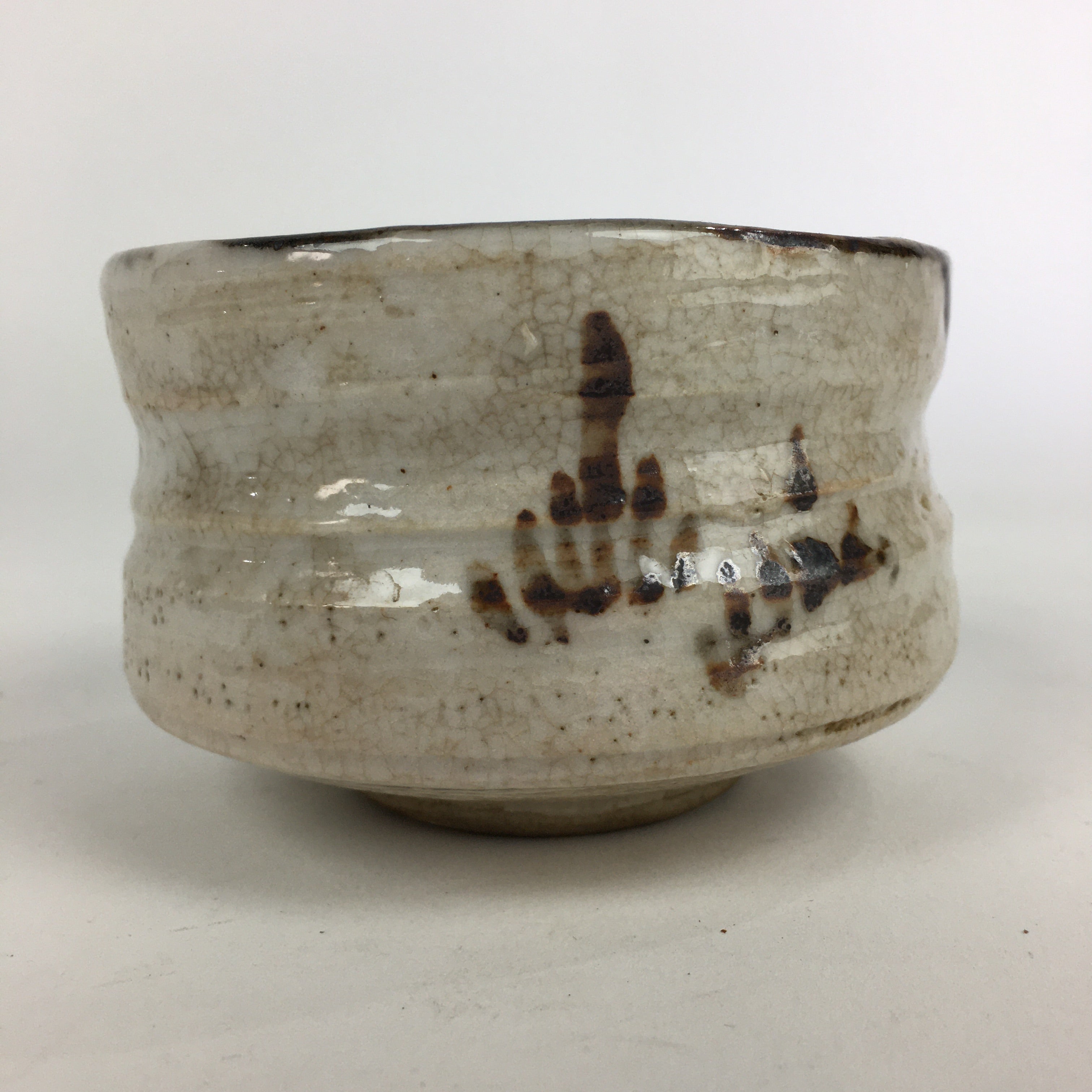 Japanese Ceramic Tea Ceremony Green Tea Bowl Vtg Chawan Kuro Oribe GTB933