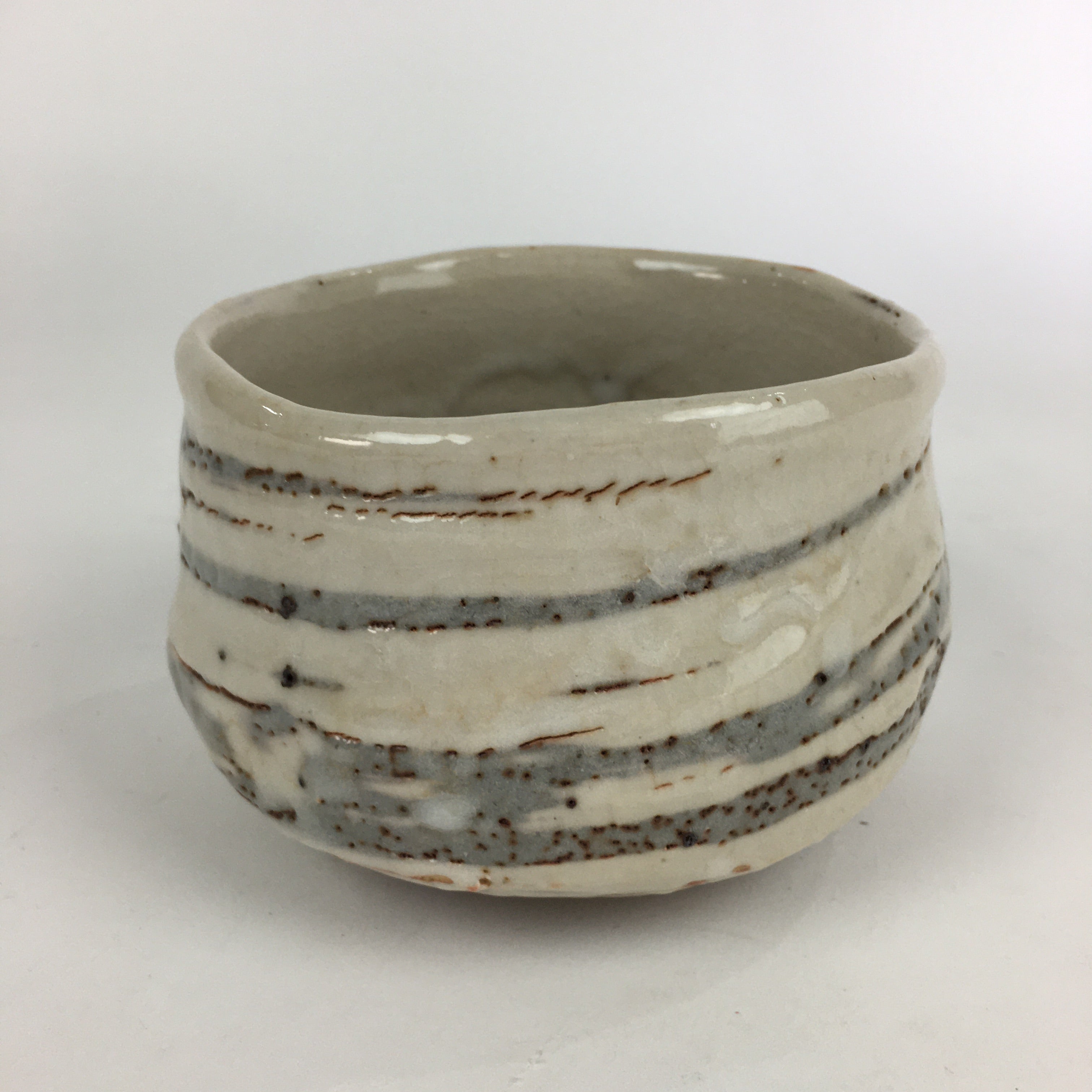 Japanese Ceramic Tea Ceremony Green Tea Bowl Vtg Chawan White GTB901