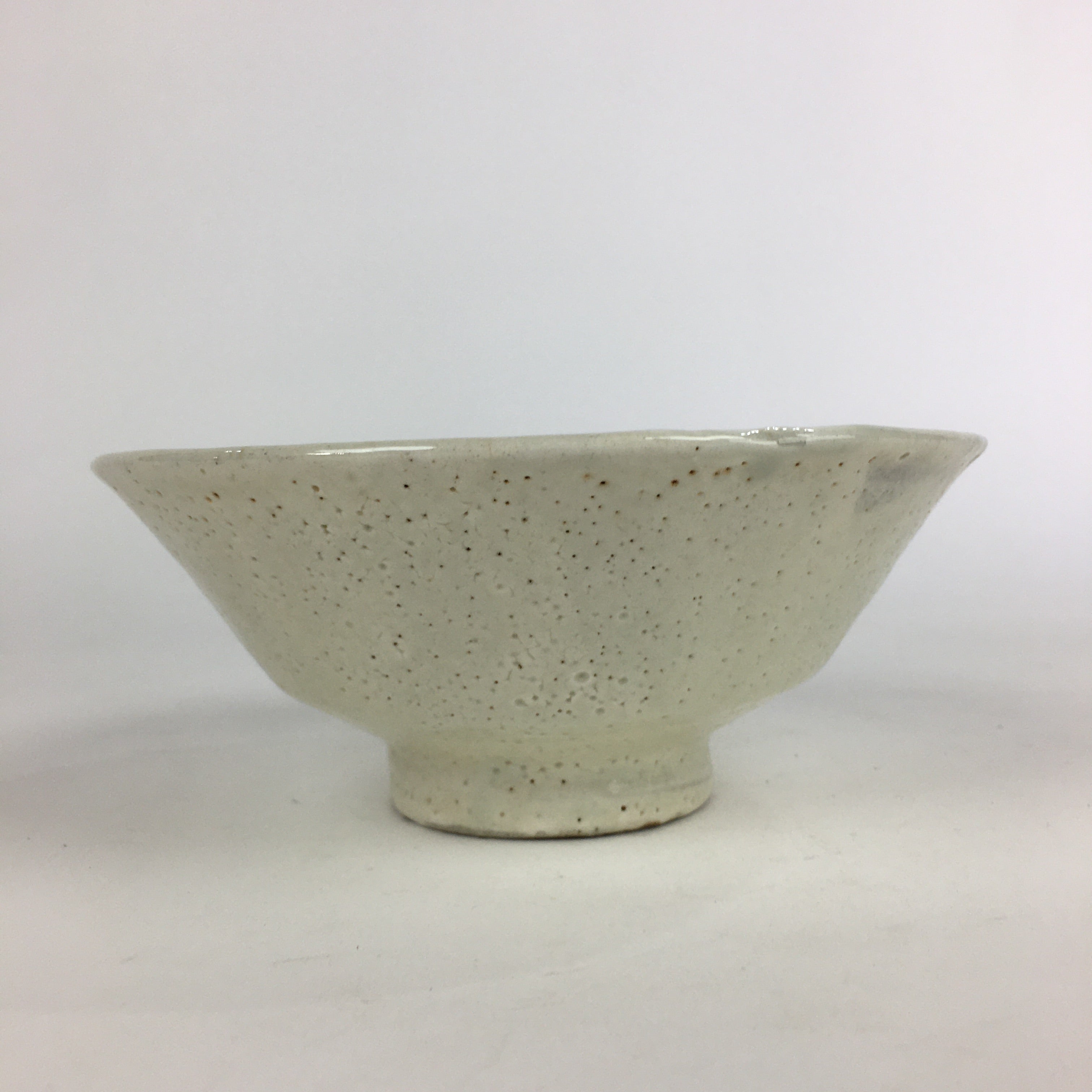 Japanese Ceramic Tea Ceremony Green Tea Bowl Vtg Chawan White GTB926