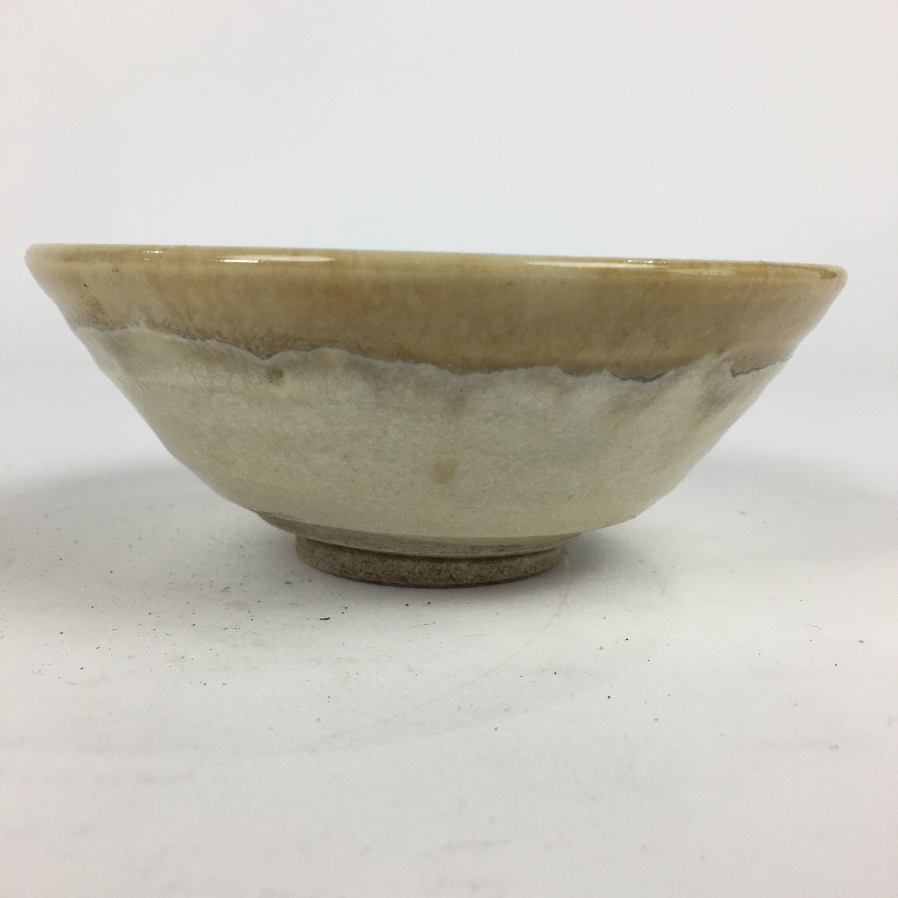 Japanese Ceramic Tea Ceremony Green Tea Bowl Vtg Chawan White Yellow GTB855