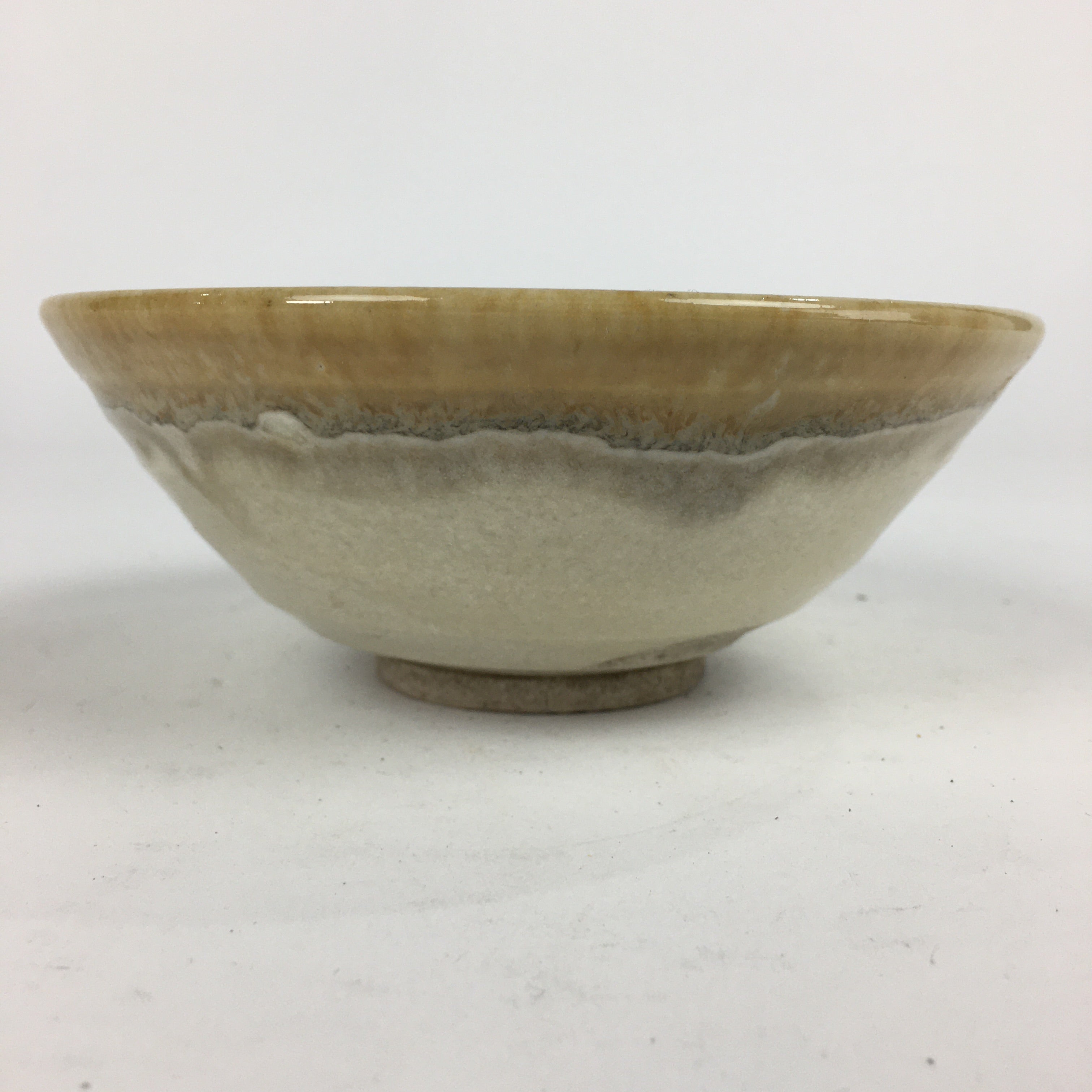 Japanese Ceramic Tea Ceremony Green Tea Bowl Vtg Chawan White Yellow GTB855