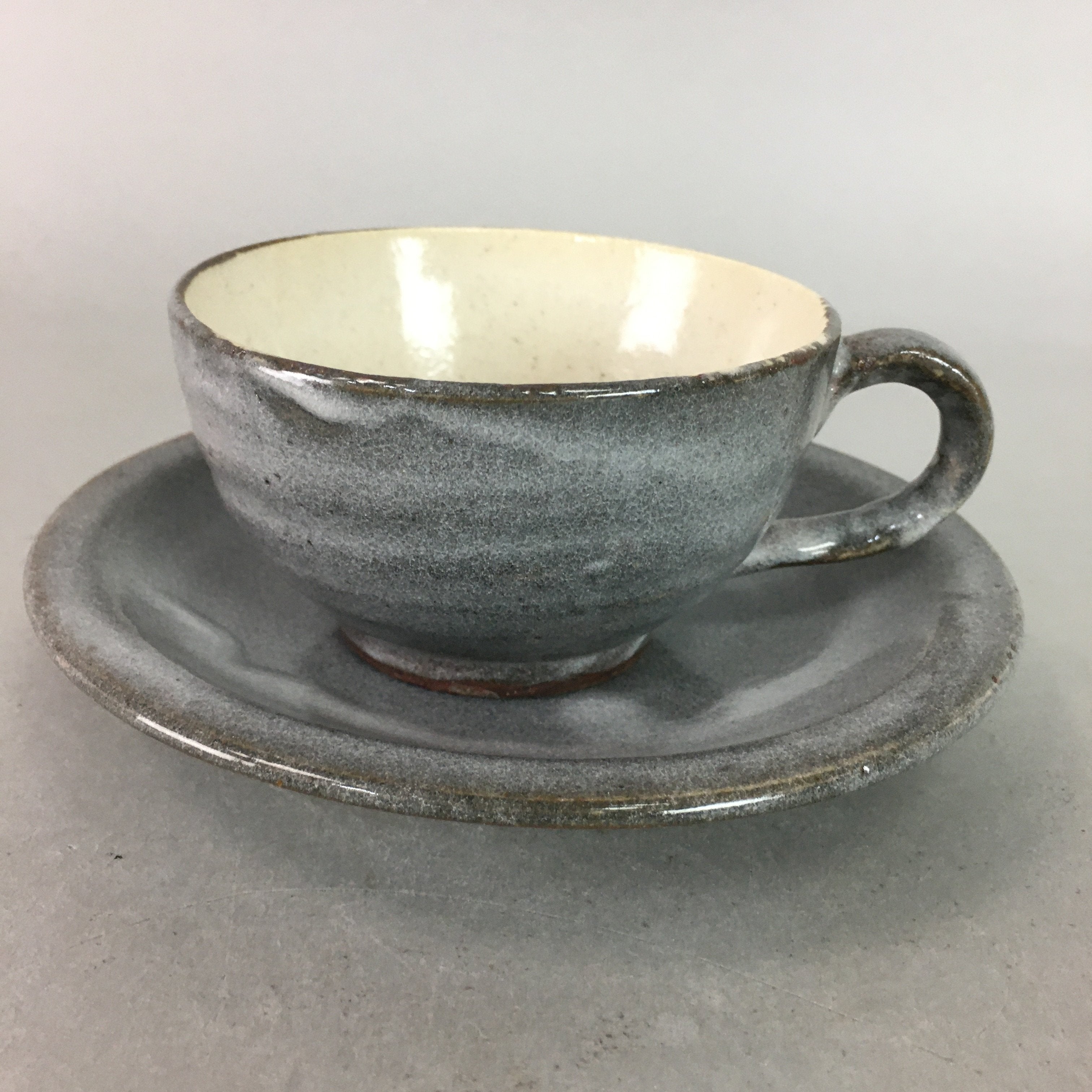 Japanese Ceramic Teacup Saucer Gray Shino ware Vtg Mug Pottery Handle PP11