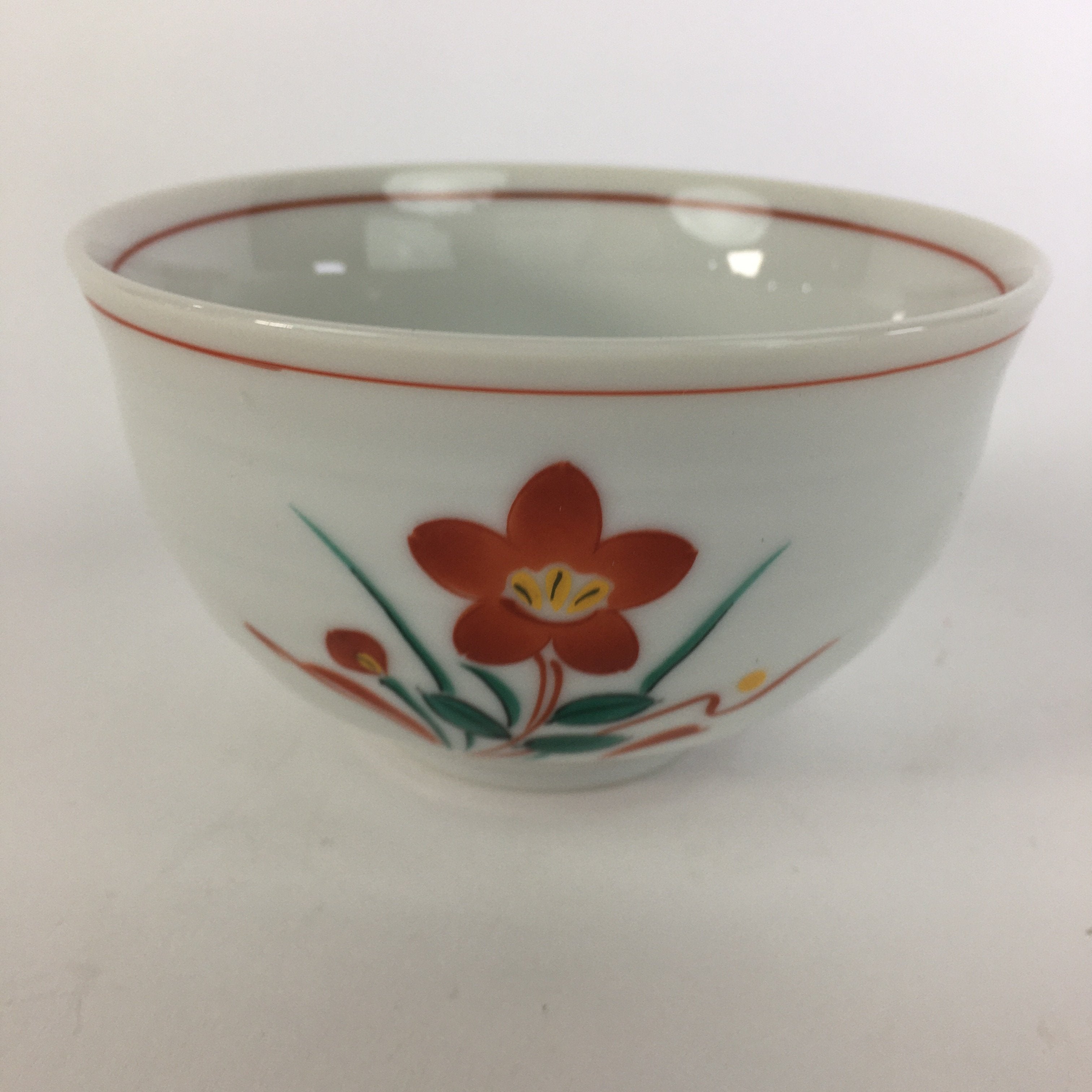 Japanese Ceramic Teacup Vtg Porcelain Red Flower White Sencha Tea Yunomi QT112