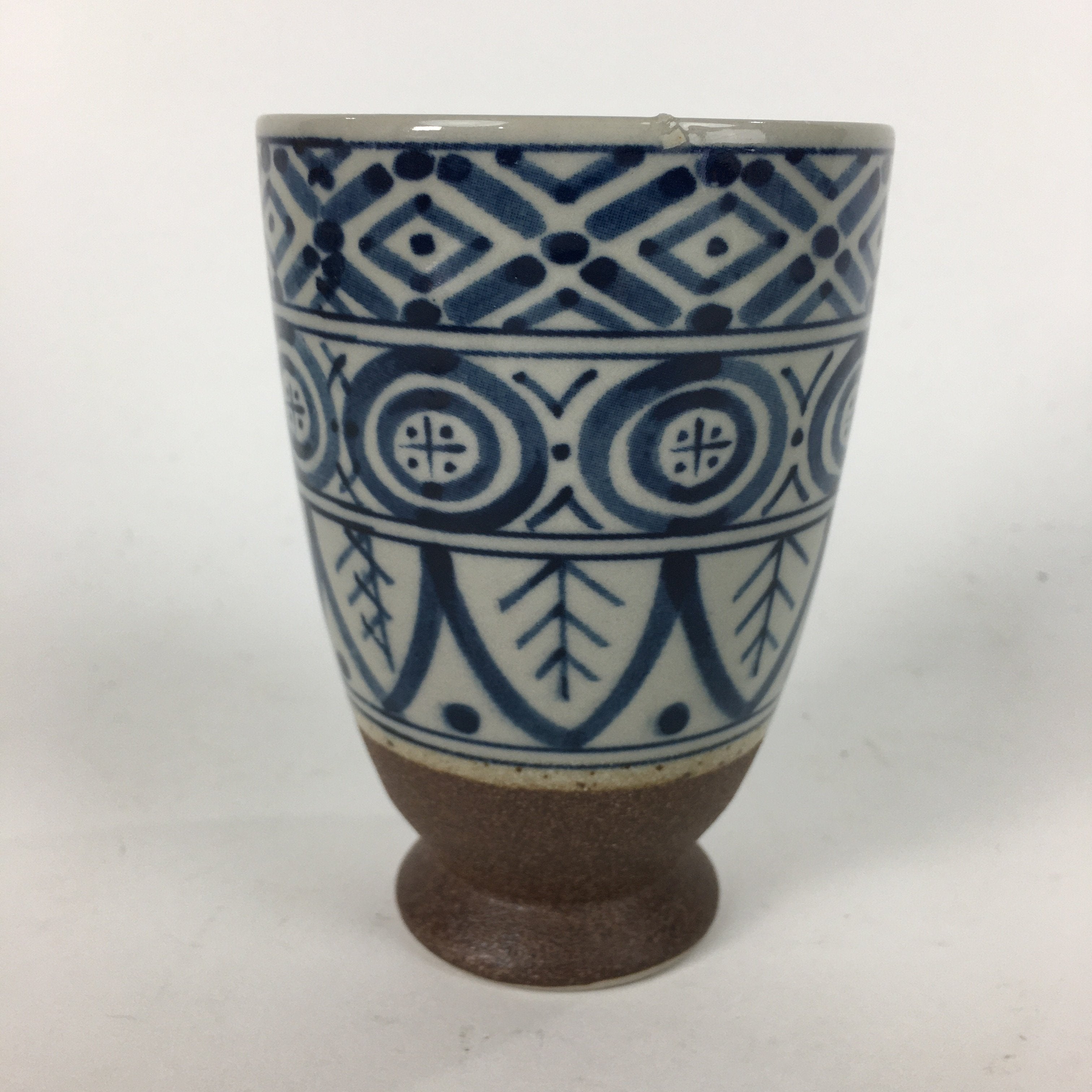 Japanese Ceramic Teacup Yunomi Vtg Blue Design Brown Bottom Sencha TC224