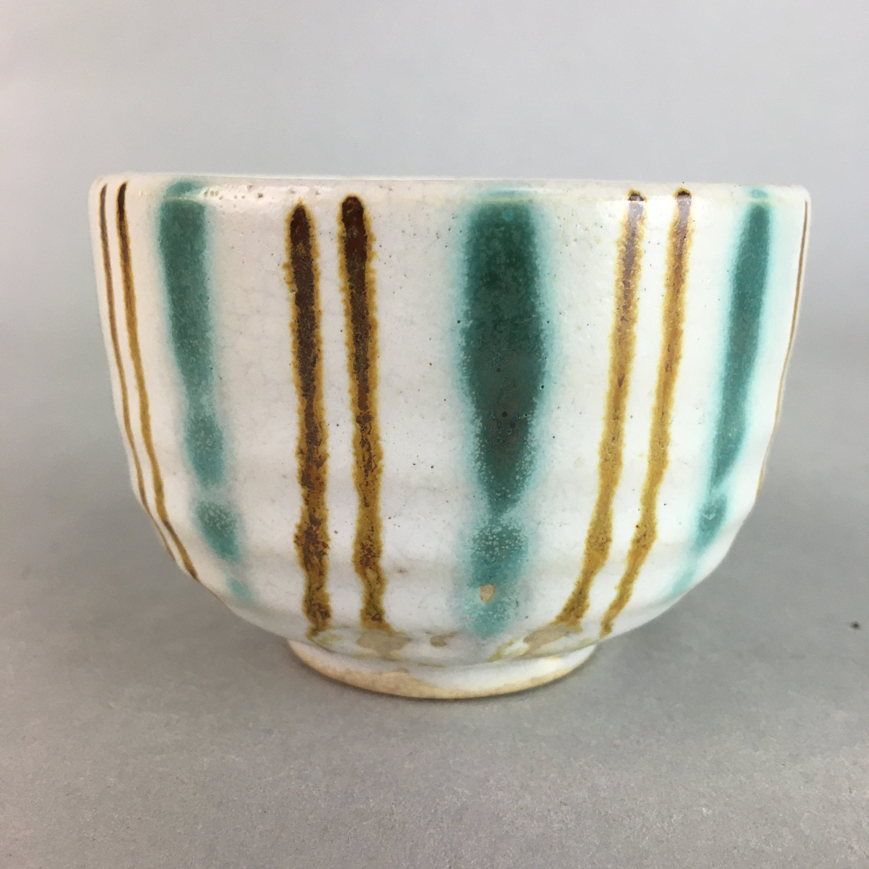 Japanese Ceramic Teacup Yunomi Vtg Pottery Green Brown White Sencha TC113