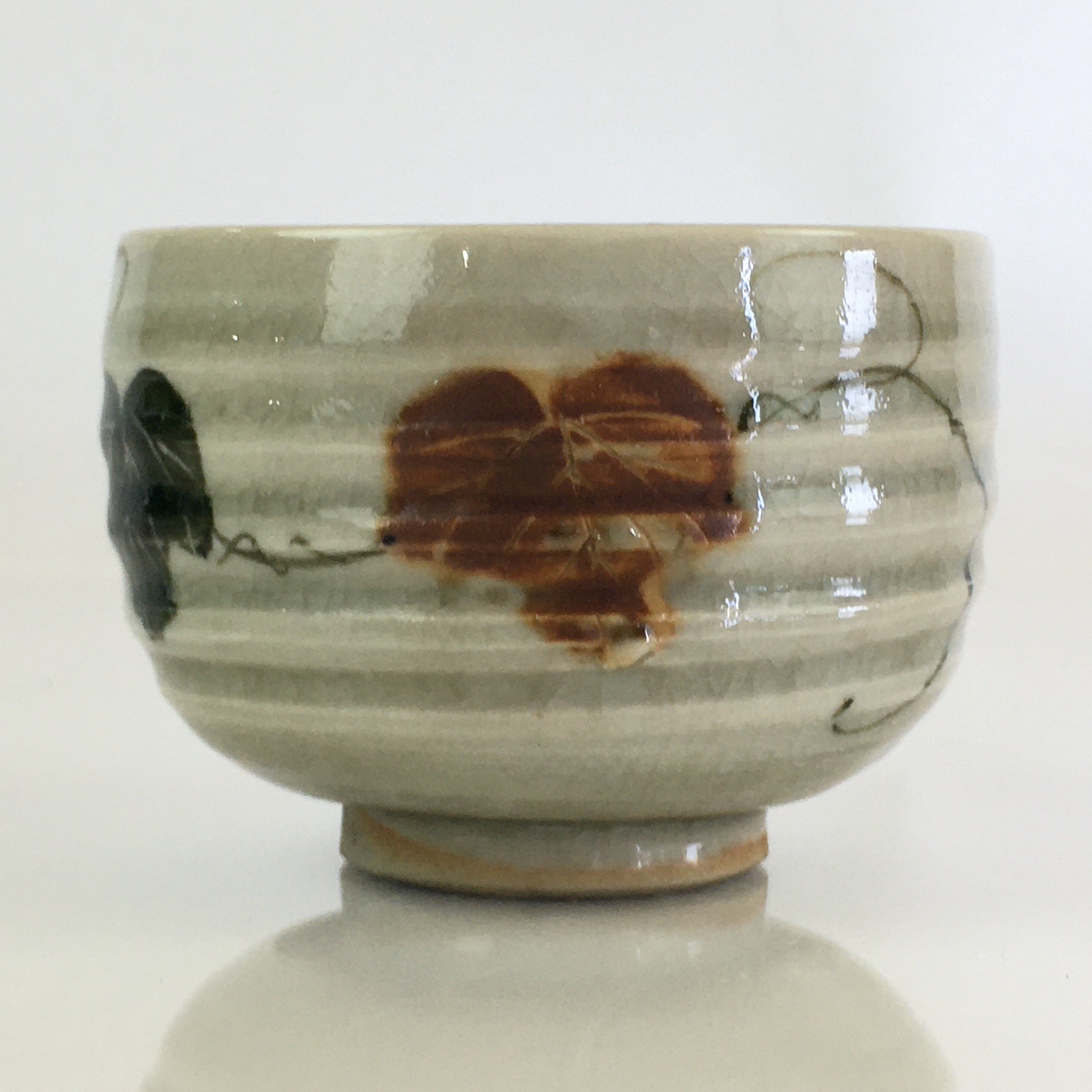 Japanese Ceramic Teacup Yunomi Vtg Vine Plant Leaves Sencha TC301