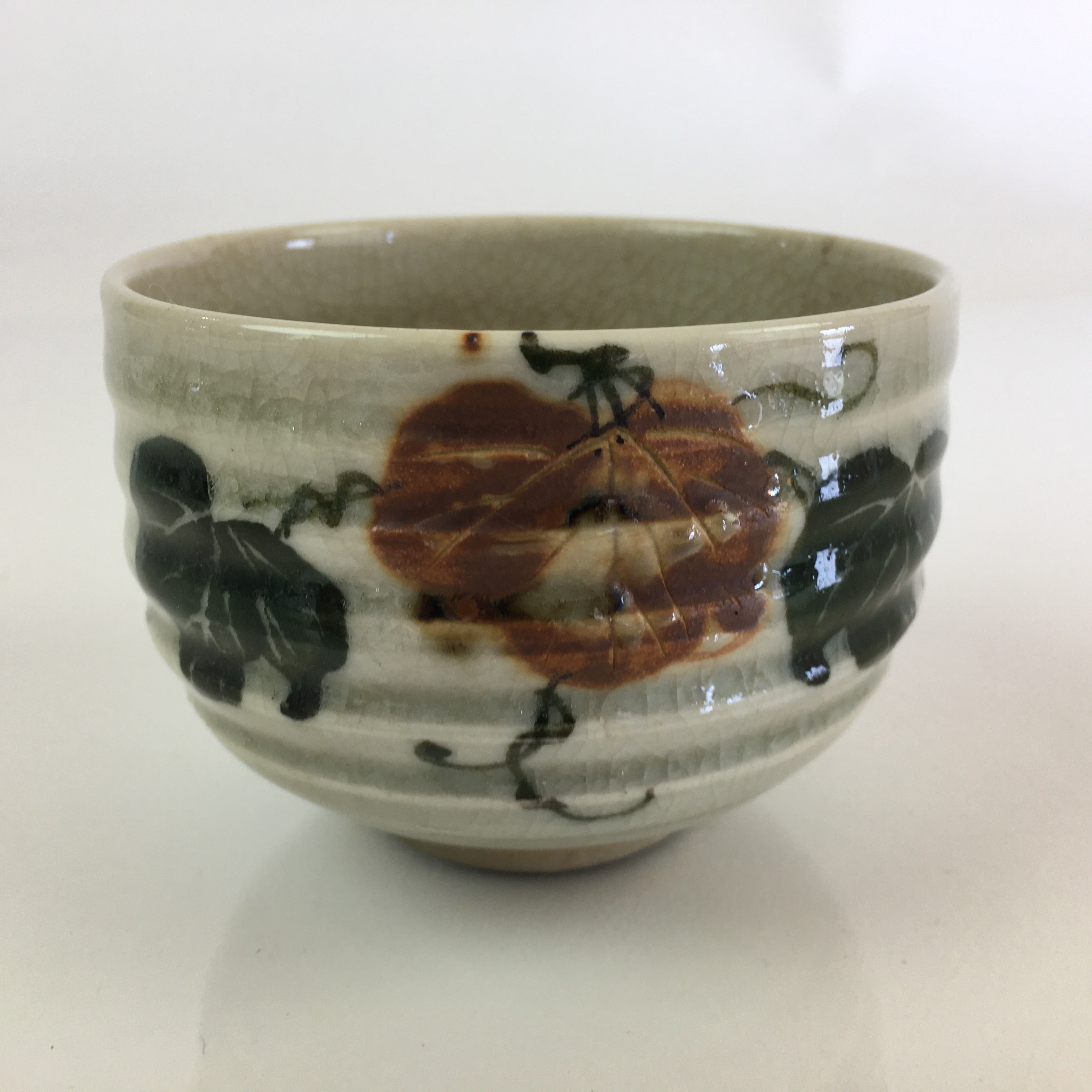 Japanese Ceramic Teacup Yunomi Vtg Vine Plant Leaves Sencha TC302